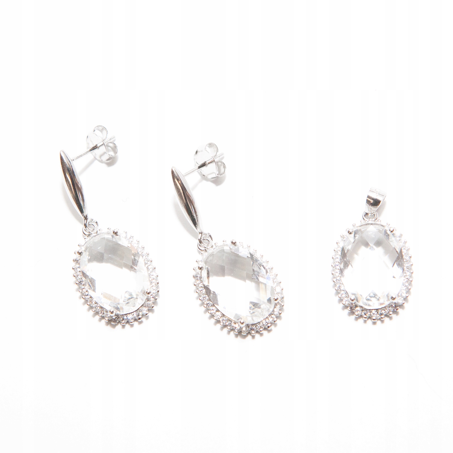 Stříbrný set přívěsku a náušnice