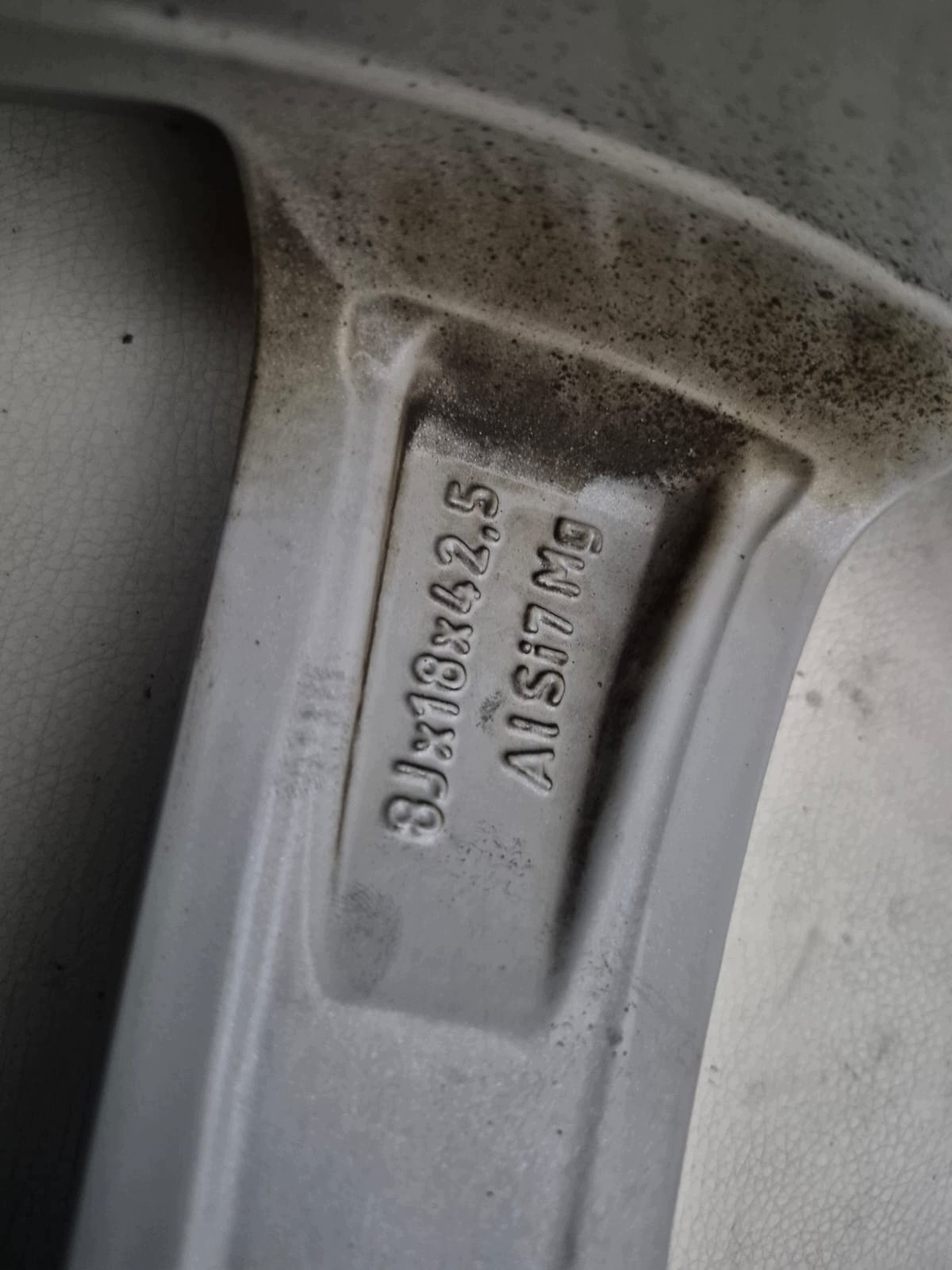 VOLVO disk hliníkový 18" 31423515