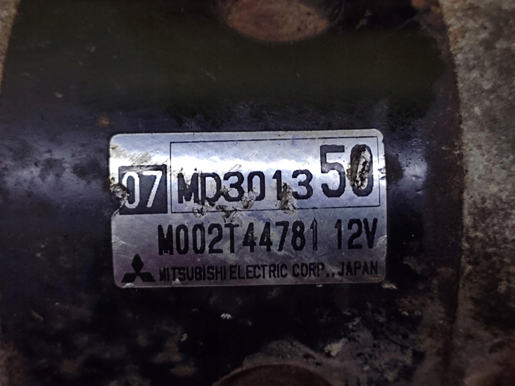 MITSUBISHI COLT V 1.3 starter M002T44781