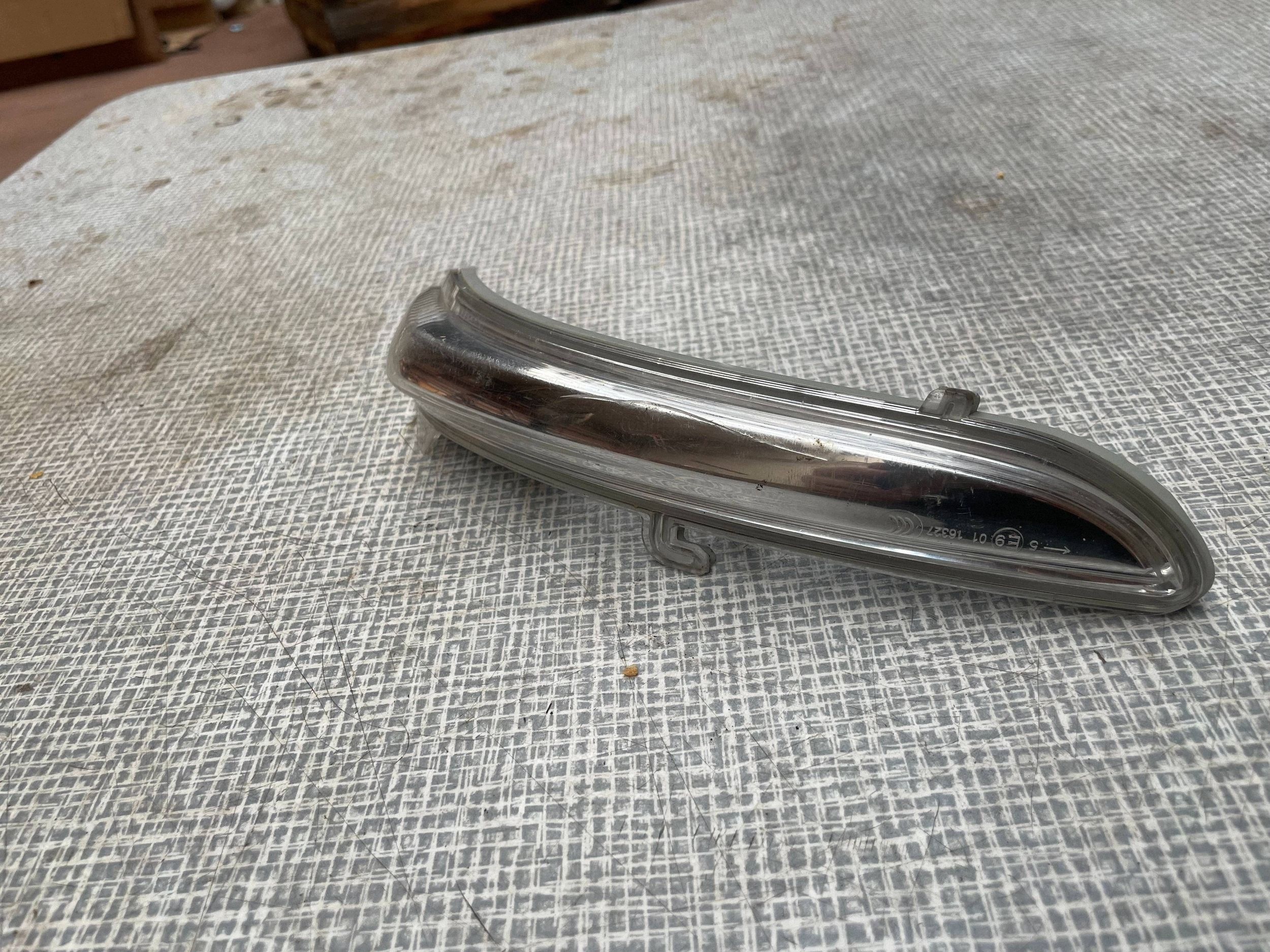 indicator W LUSTERKU left side CITROEN C3 D21992815 @A