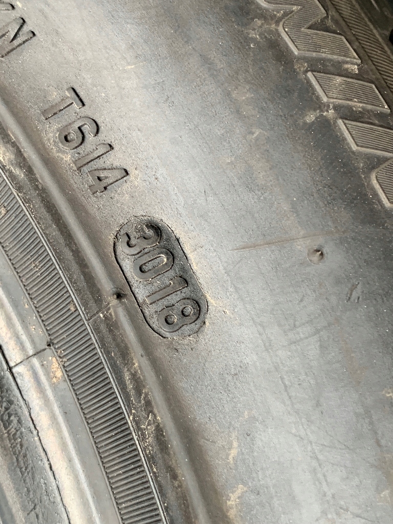 2x PIRELLI SOTTOZERO 3 205/60R17 2018 7MM Marka Pirelli