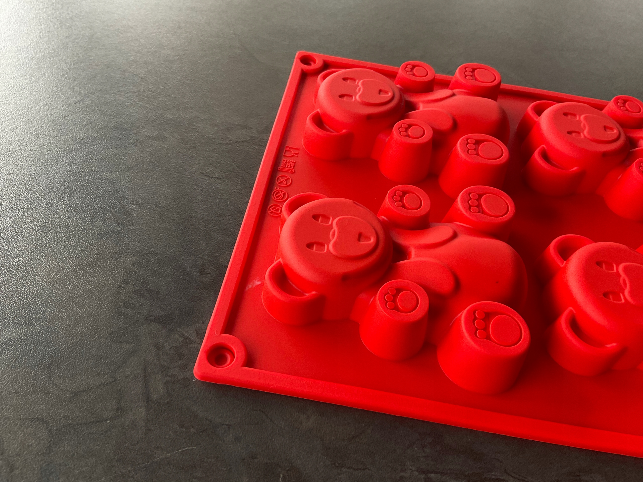 FOREMKA SILIKONOWA NA MUFFINKI FORMA CIASTKA MISIE Stan opakowania oryginalne