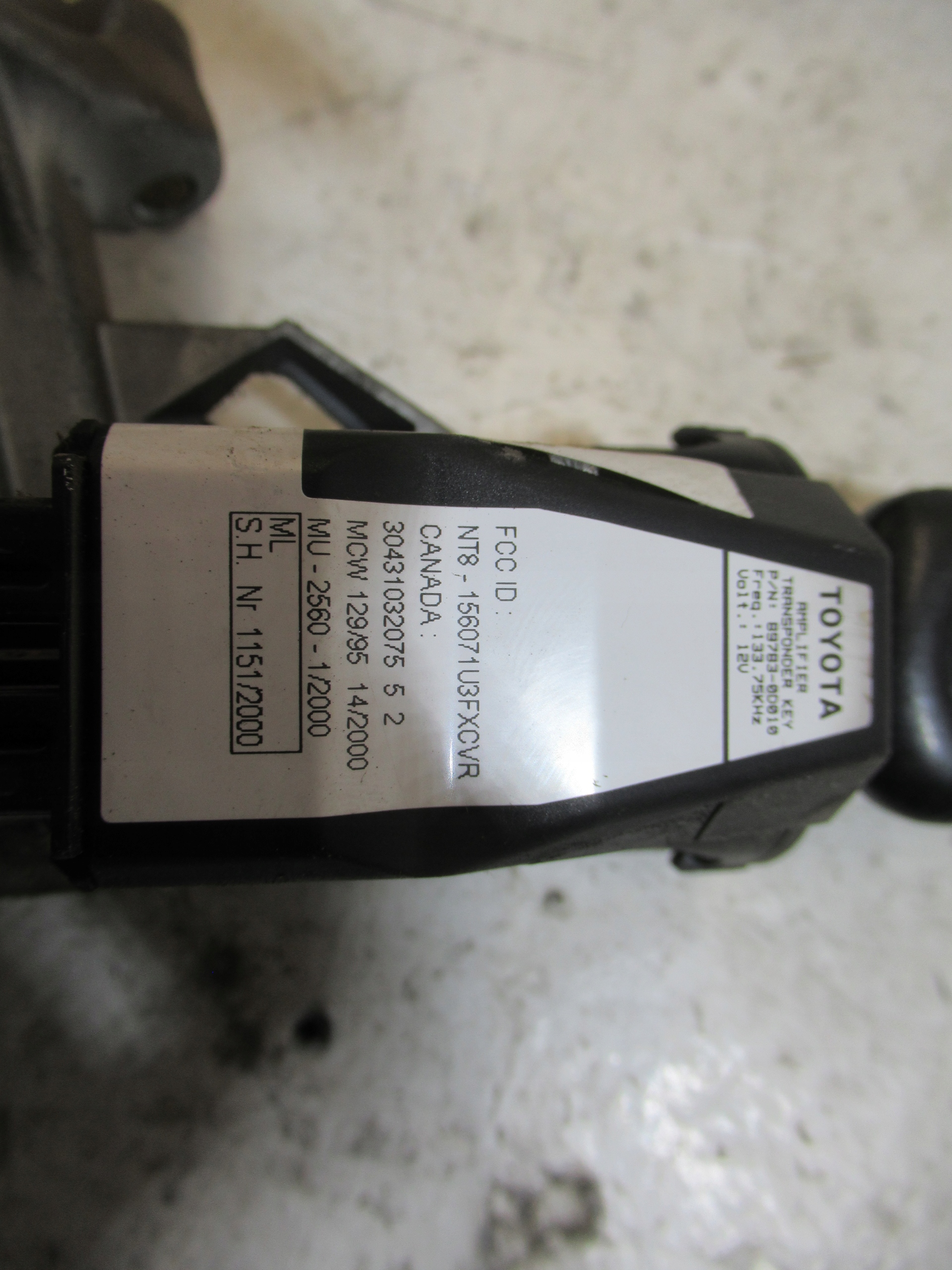 ignition Z KLUCZYKIEM TOYOTA YARIS 1