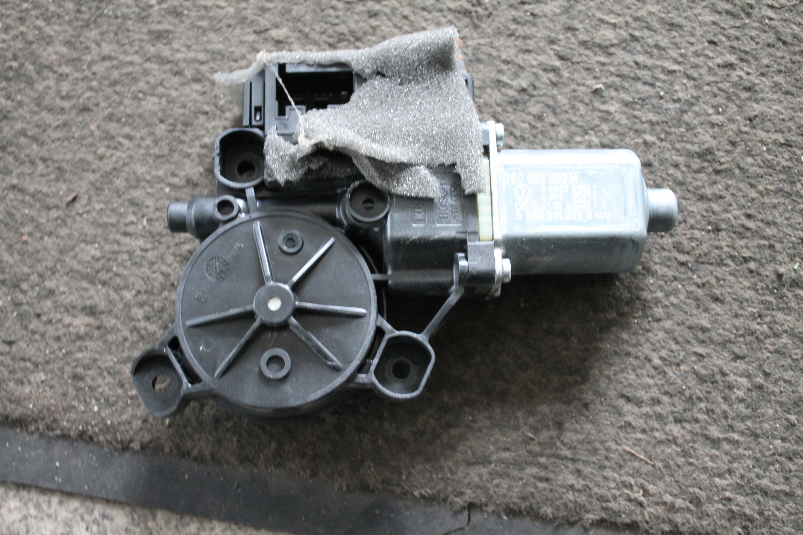 VW TRANSPORTER T5 Motor Fenster 7E0959802H