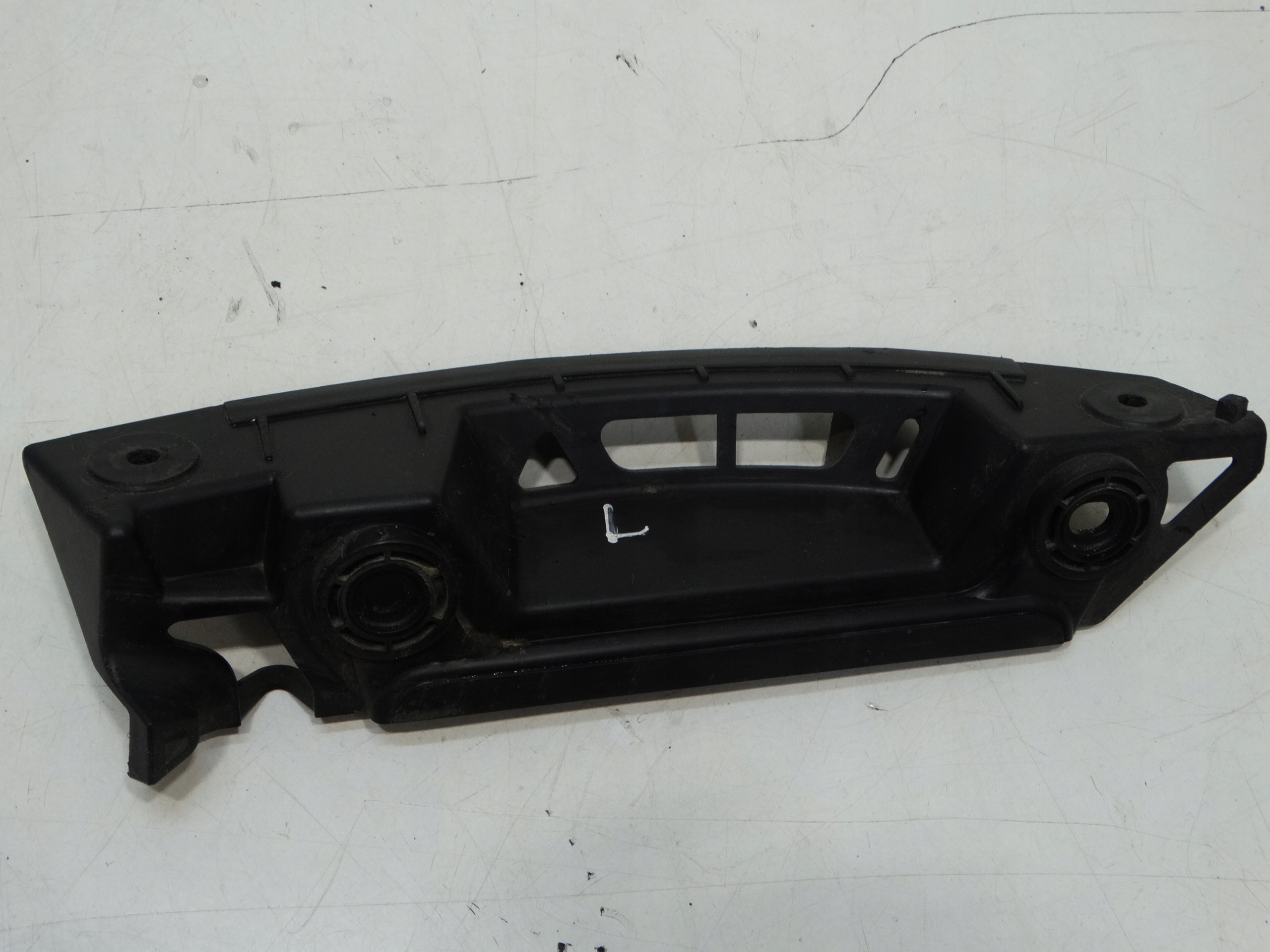 bumper bracket left rear part SKODA OCTAVIA II 1Z9807393