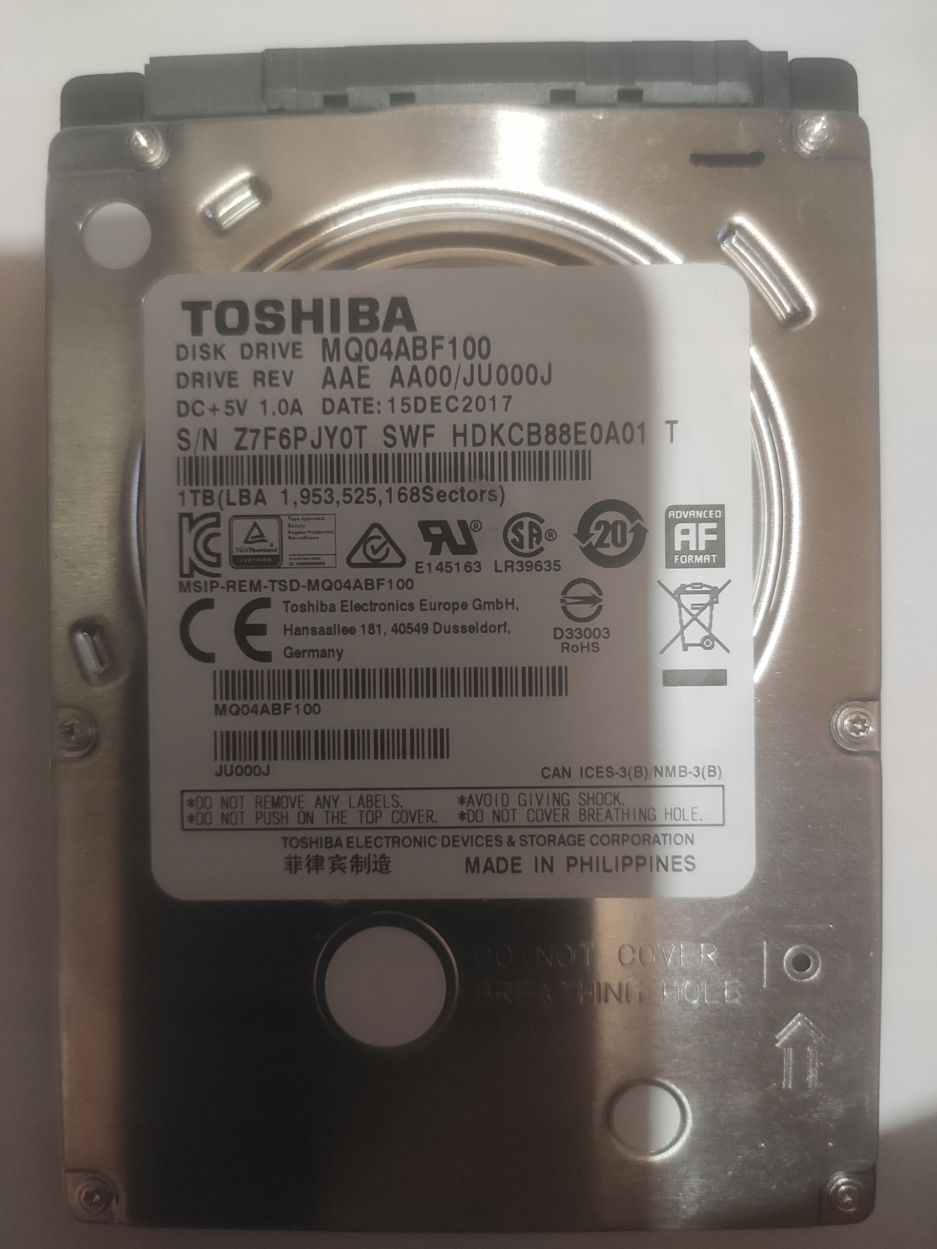 TOSHIBA 1TB Do SONY PS4 + PenDrive 16GB + system