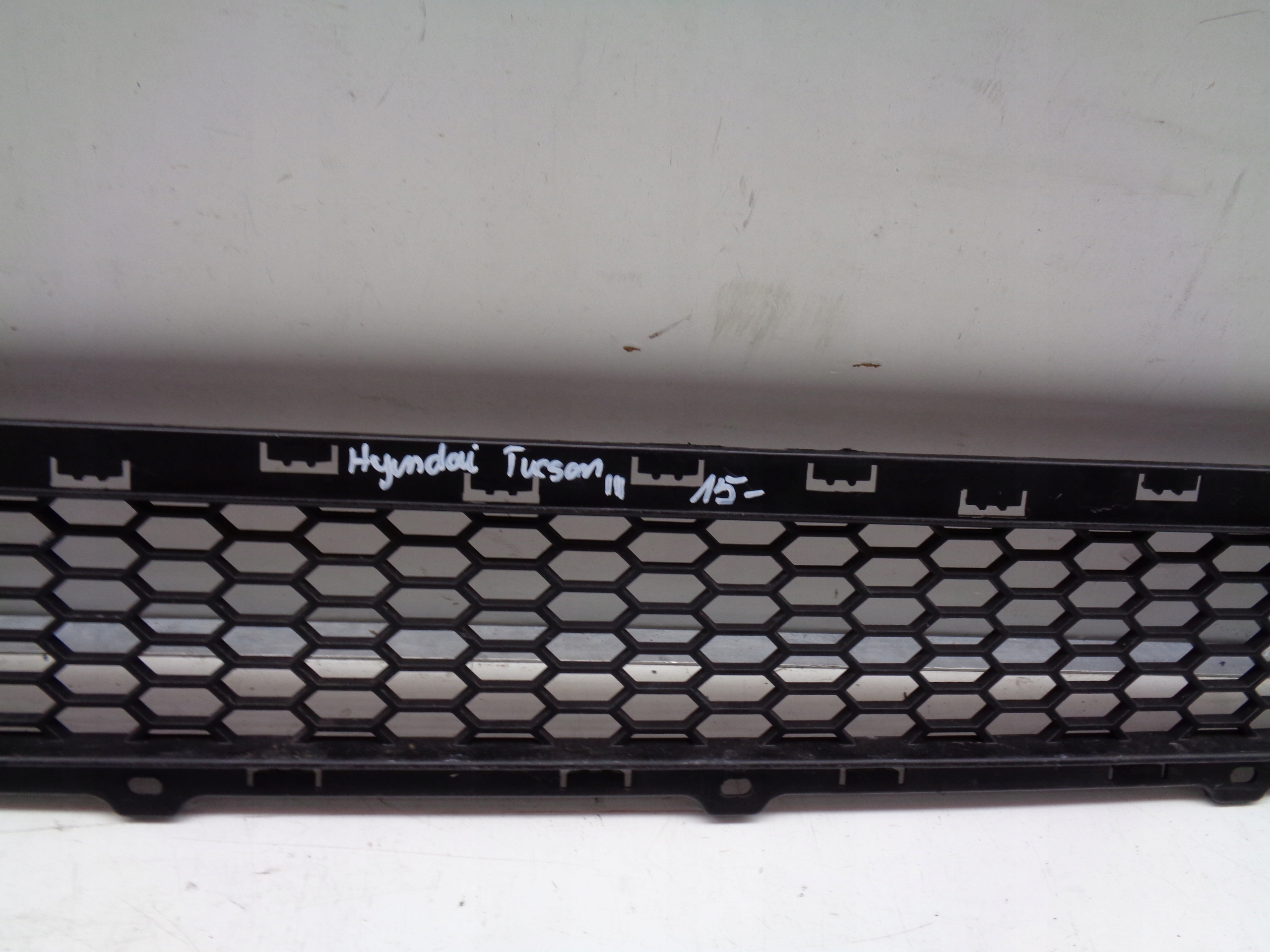 LÜFTUNGSGITTER DER STOSSSTANGE HYUNDAI TUCSON III 15
