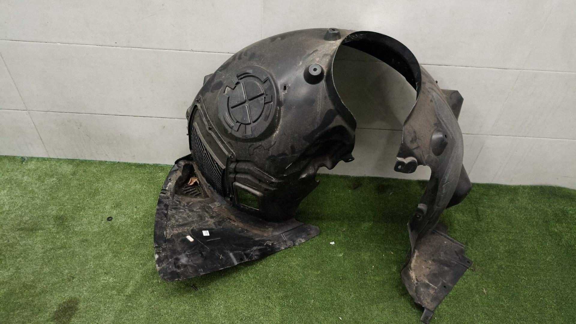 MINI CLUBMAN F54 mudguard cover right front front 7346038