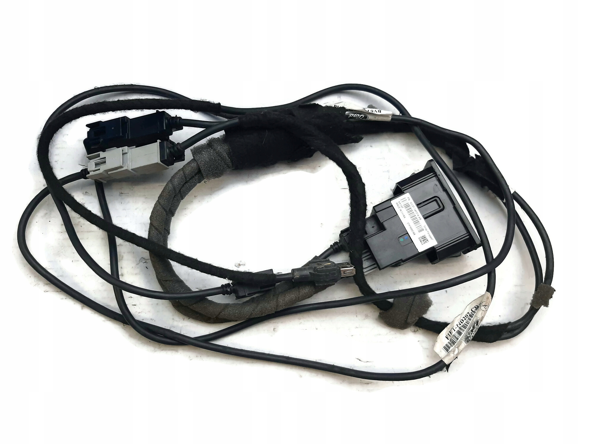 ПОРТ USB SD ДЛЯ FORD MONDEO MK5 GC3T-14F014-AB