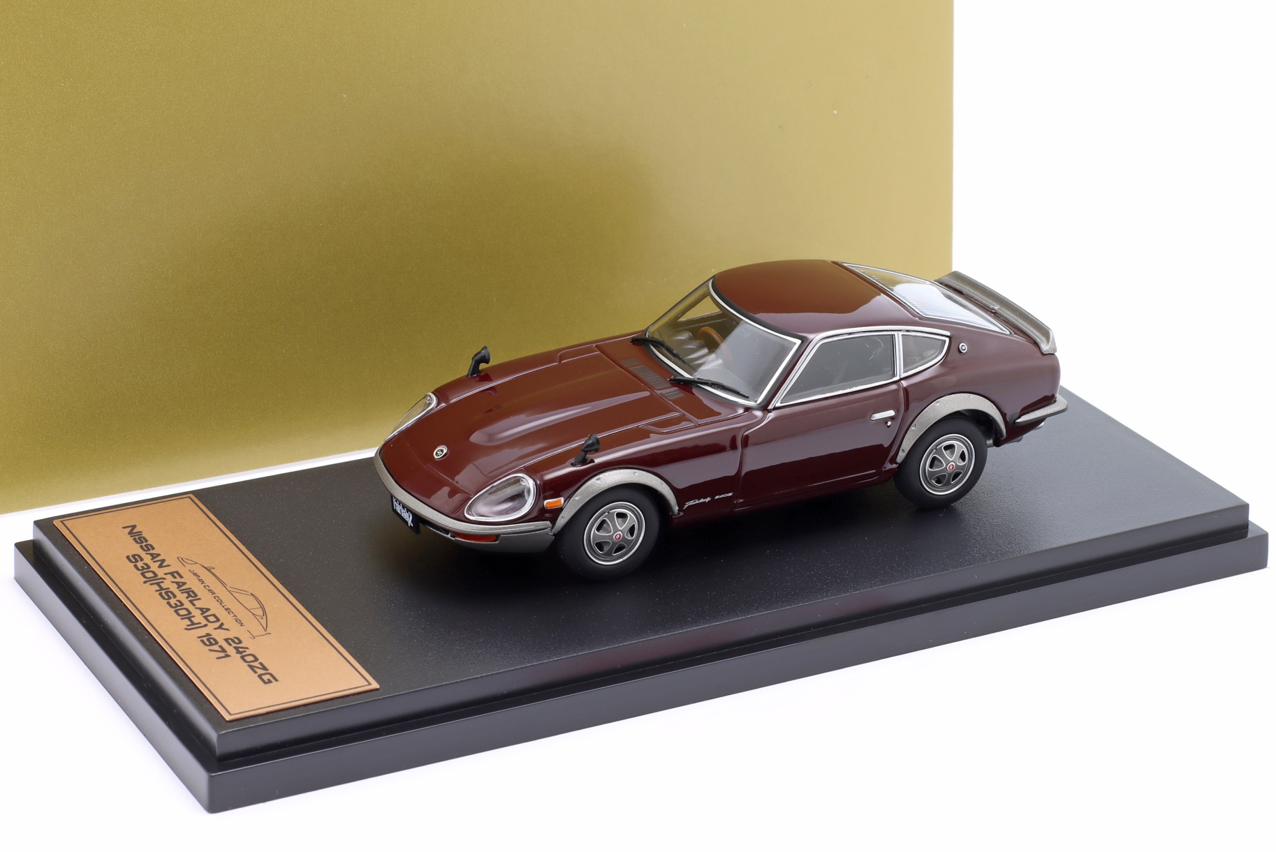 Hachette Nissan 240 Zg Fairlady 1971 Burgundy 1:43