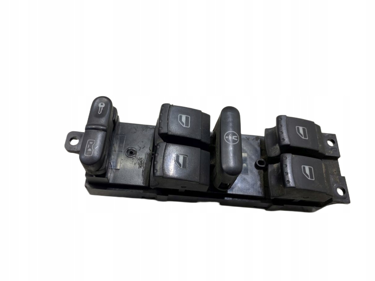 PANEL okna levý předek SEAT TOLEDO II 1J4959857B