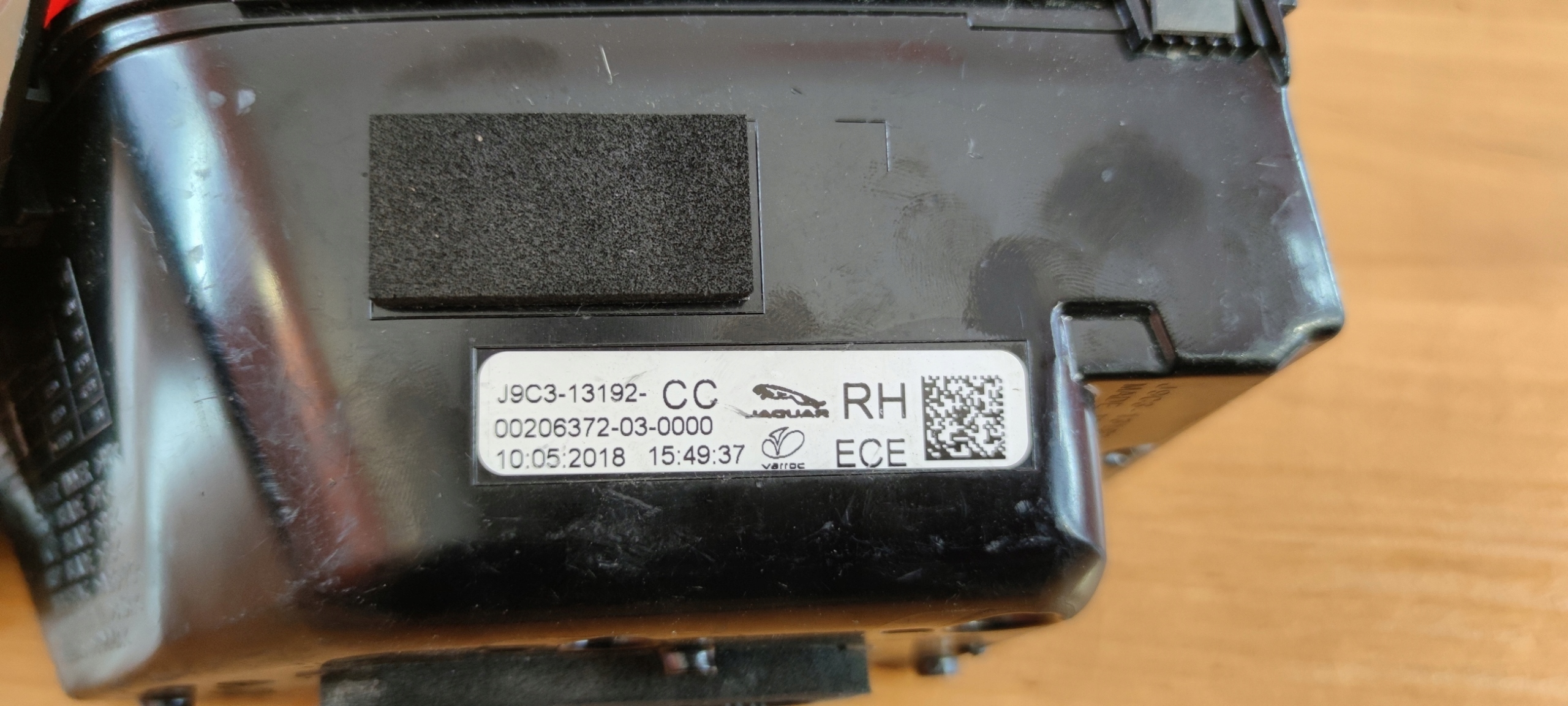 JAGUAR E-PACE right light rear part rear LEDOWA bonnet
