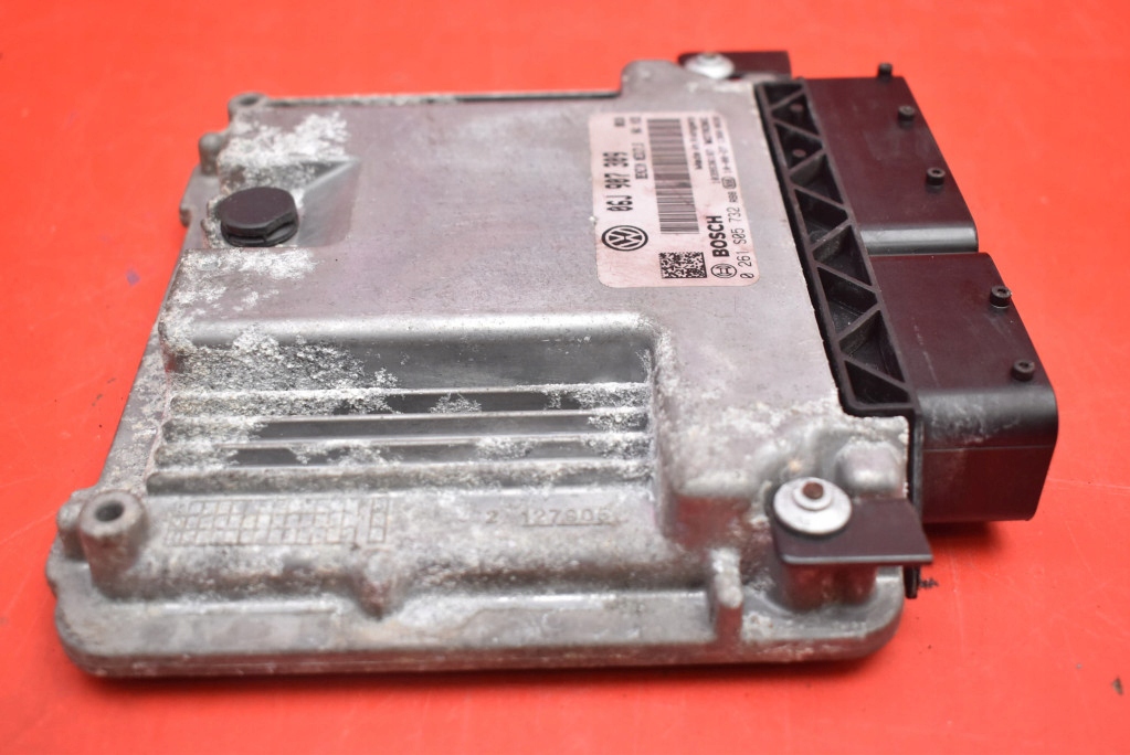 control unit computer of the engine 06J907309 0261S05732 VW PASSAT CC 1.8 TSI 160 KM