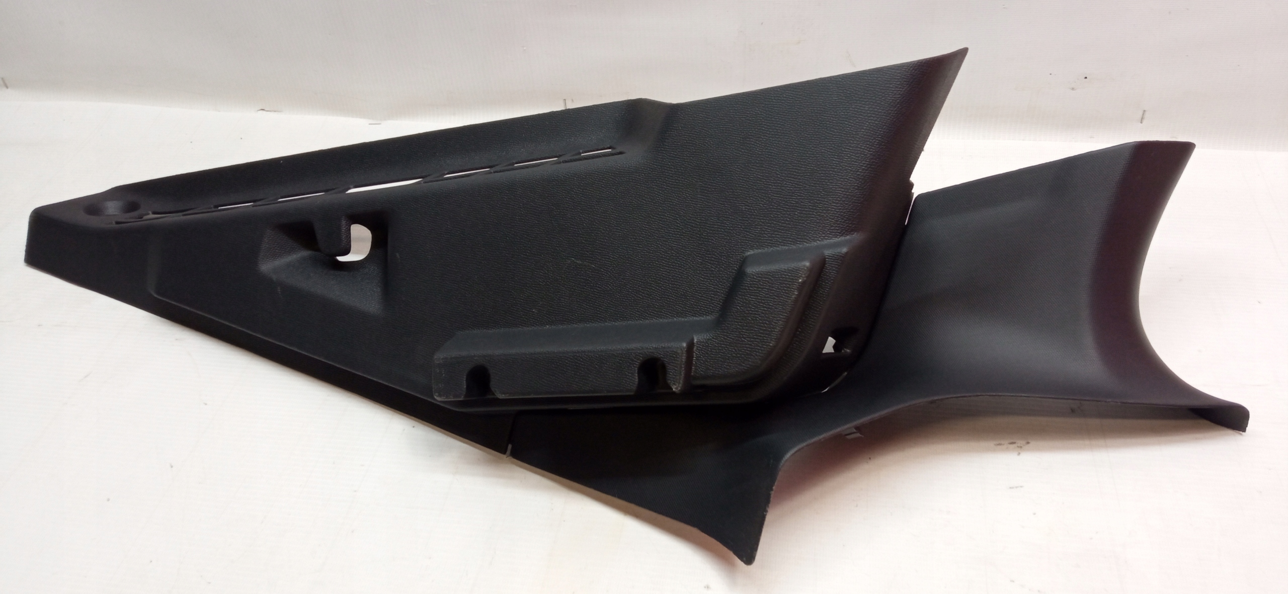 PEUGEOT 508 II ВЕРХНЯЯ КРЫШКА СТОЙКИ 9827488077