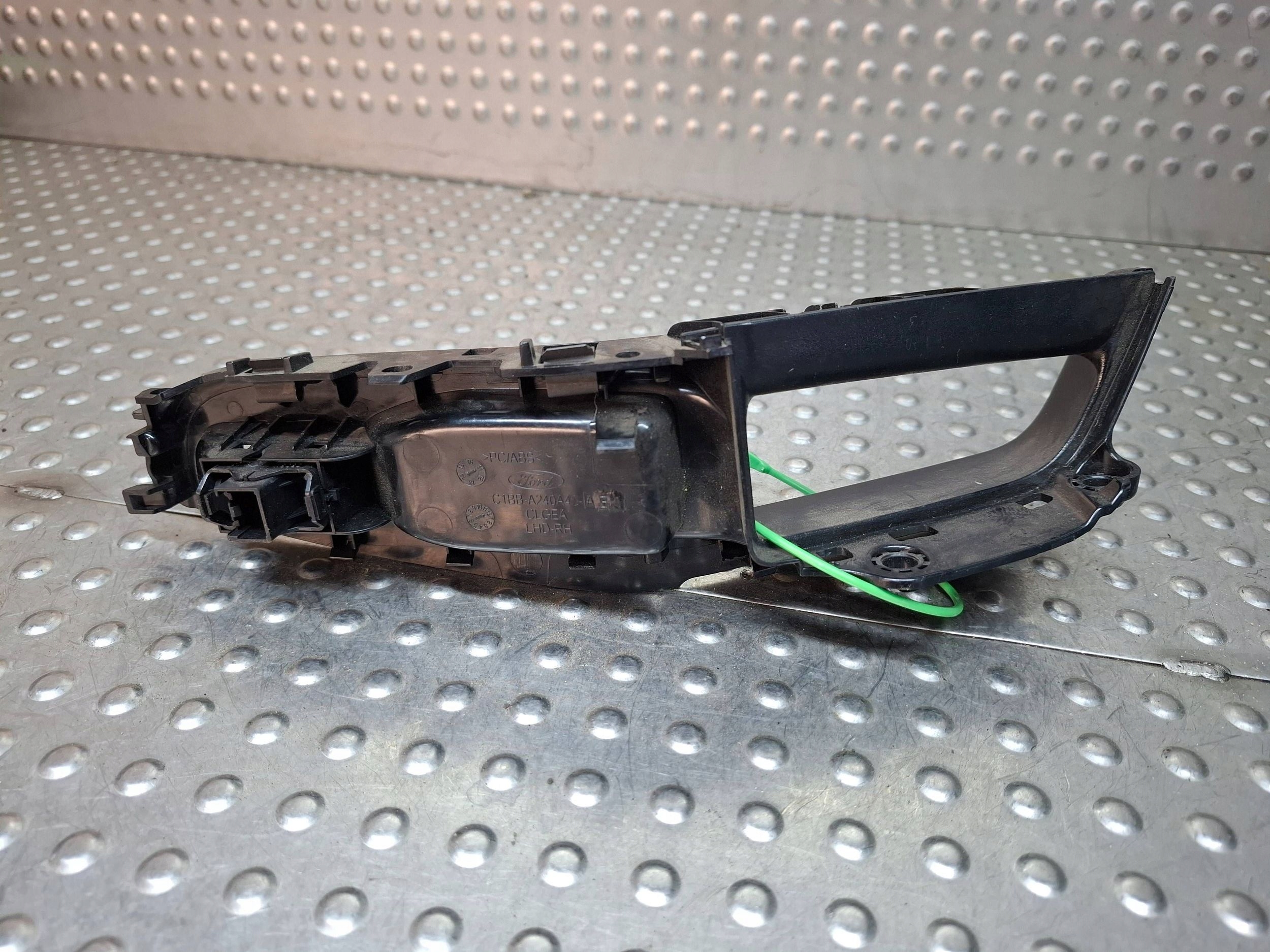 handle switch windows right front 3D C1BB-A240A40-AEW FORD FIESTA MK7