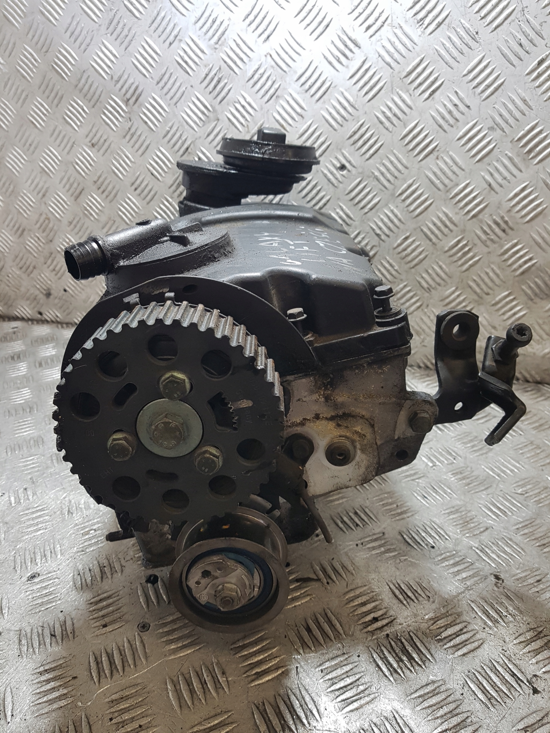 head. complete VOLKSWAGEN PASSAT B5 1.9TDI 038103373R