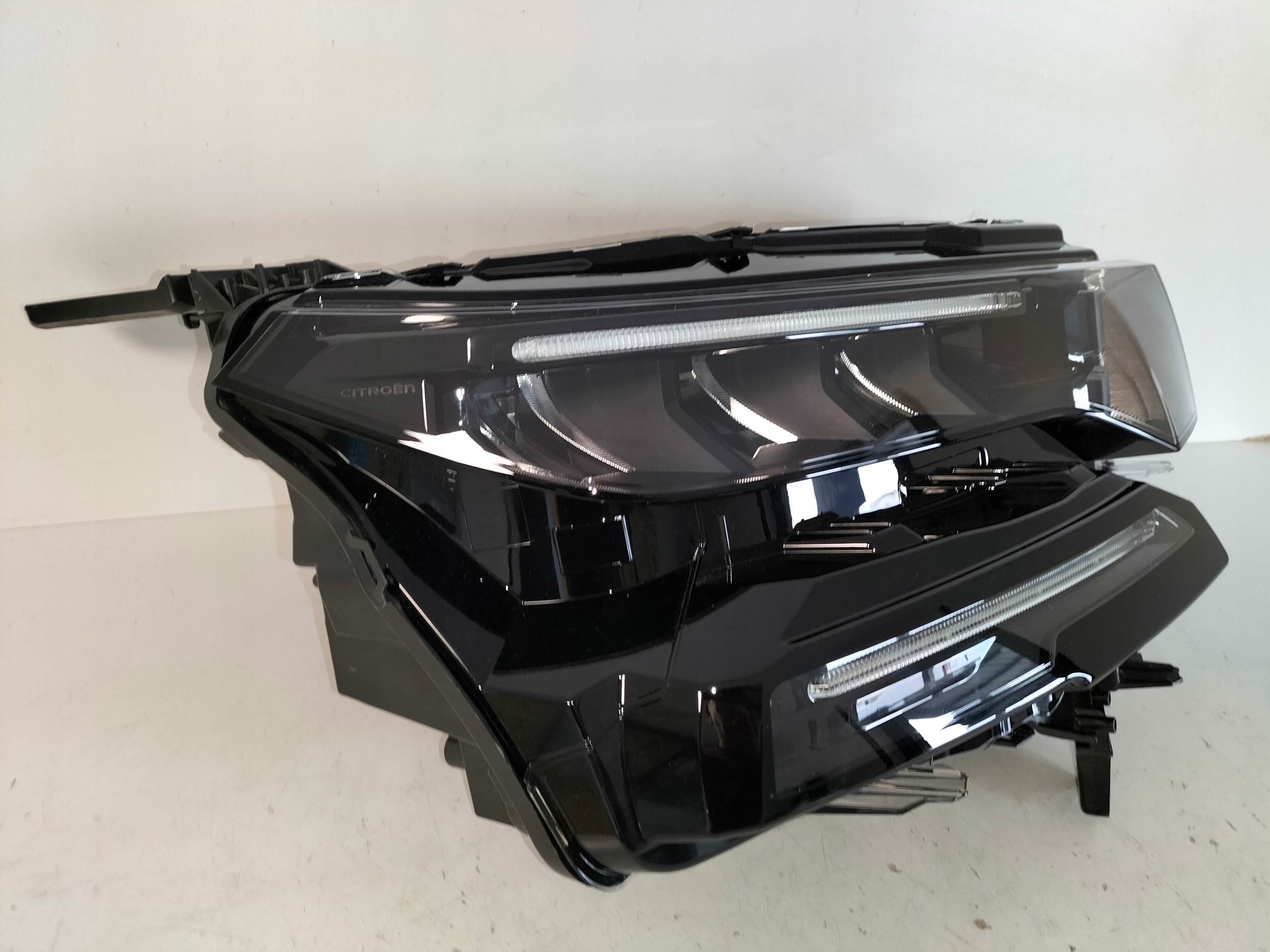 light front reflektor right CITROEN C5 e-C5 AIRCROSS II 25- FULL LED