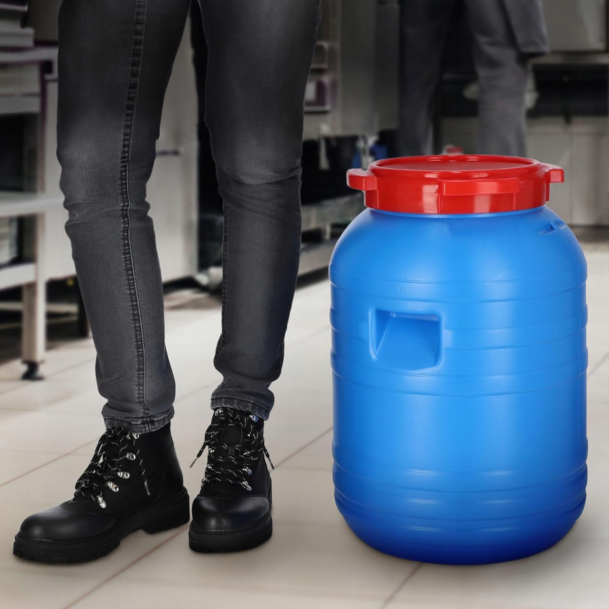 BECZKA PLASTIKOWA 30 L ZAKRĘTKA ATEST POJEMNIK ZBIORNIK NA WODĘ