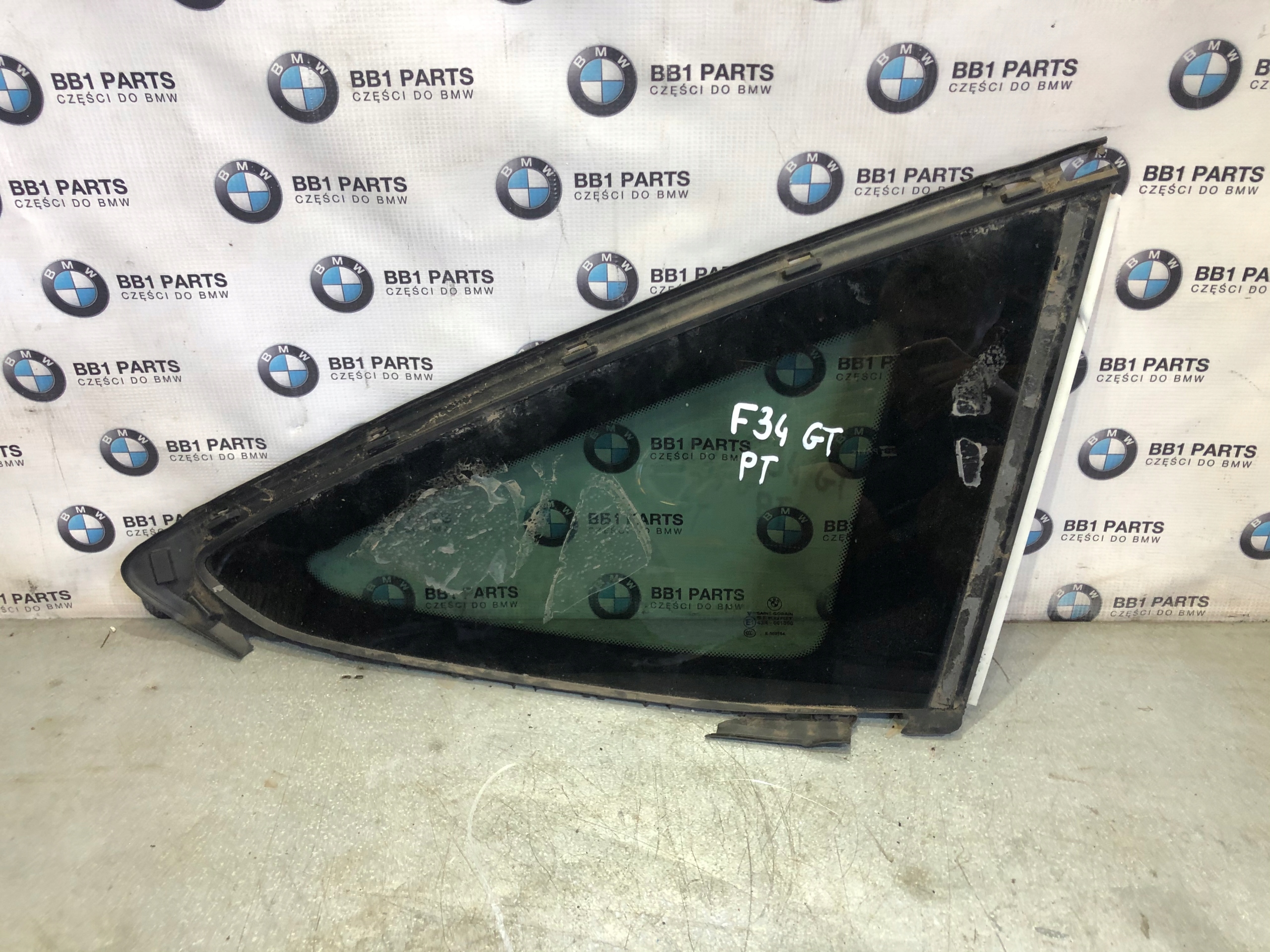 BMW F34 GT стекло п зд боковое багажное отделение