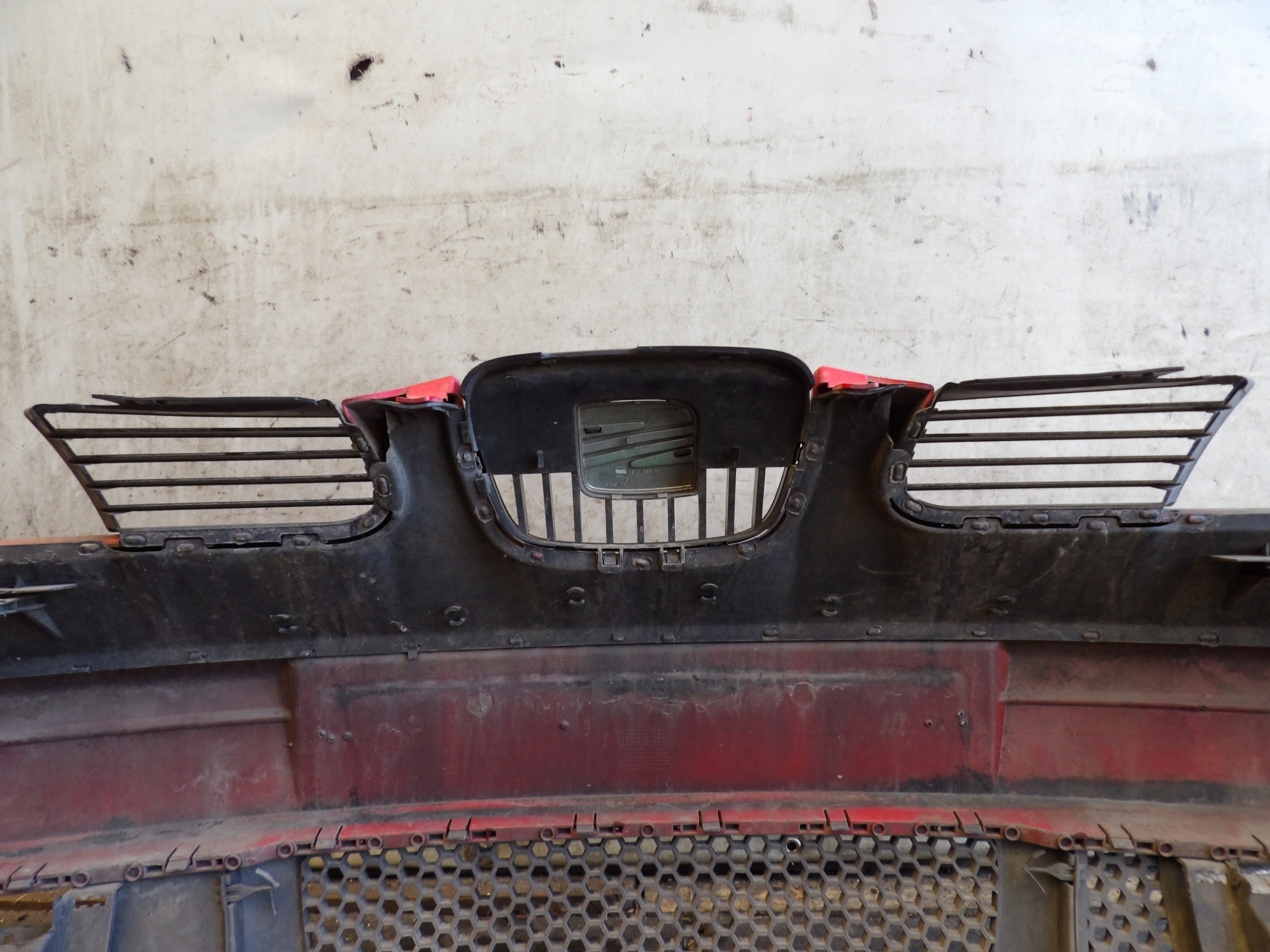 Seat Arosa bumper front lak. LP3G