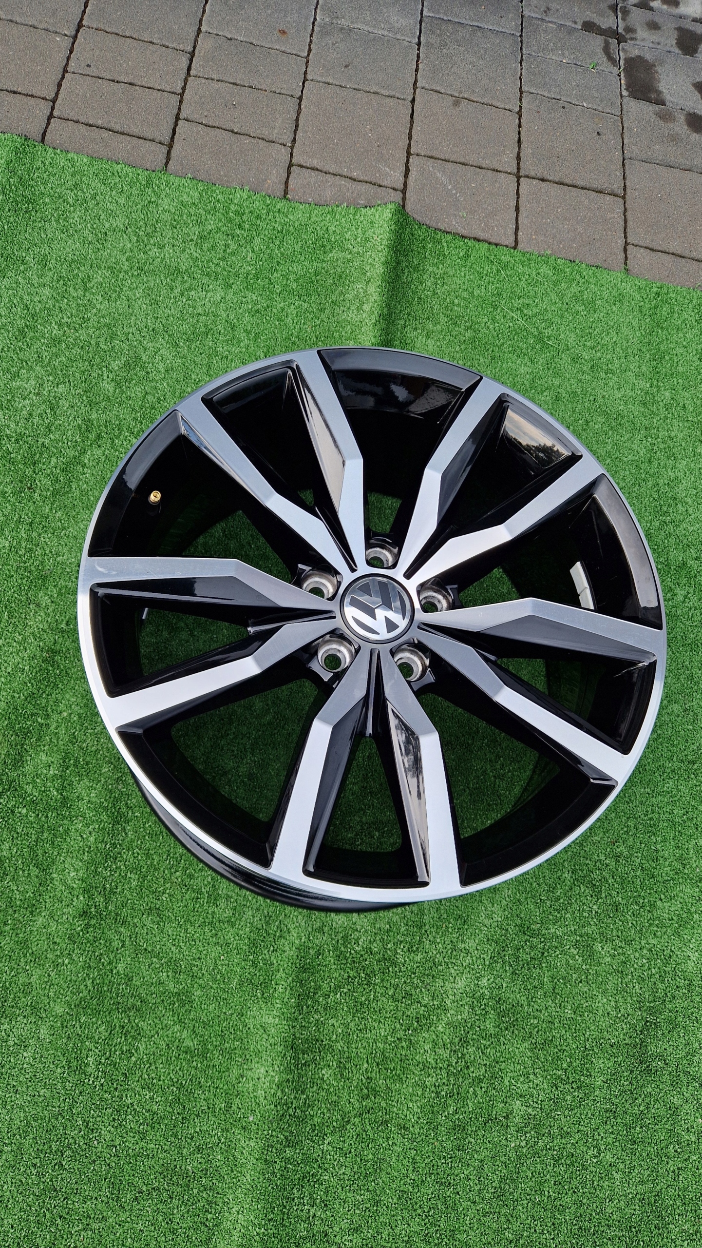 disk VW SCIROCCO PASSAT 18x8J ET41 1K8601025M RONAL