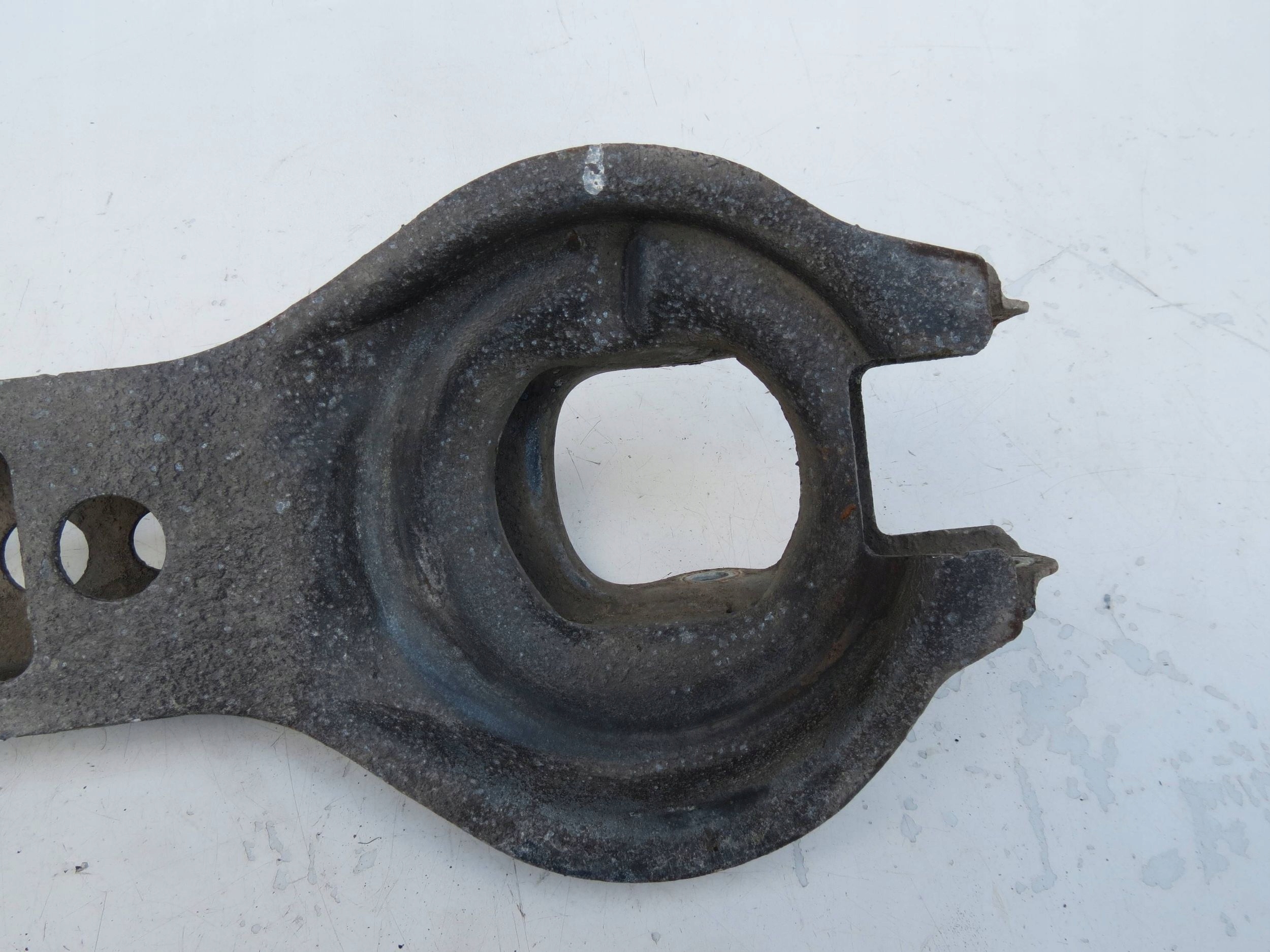 Querlenker links heck VOLVO S60 und 2.4 B 140KM R5 2001r