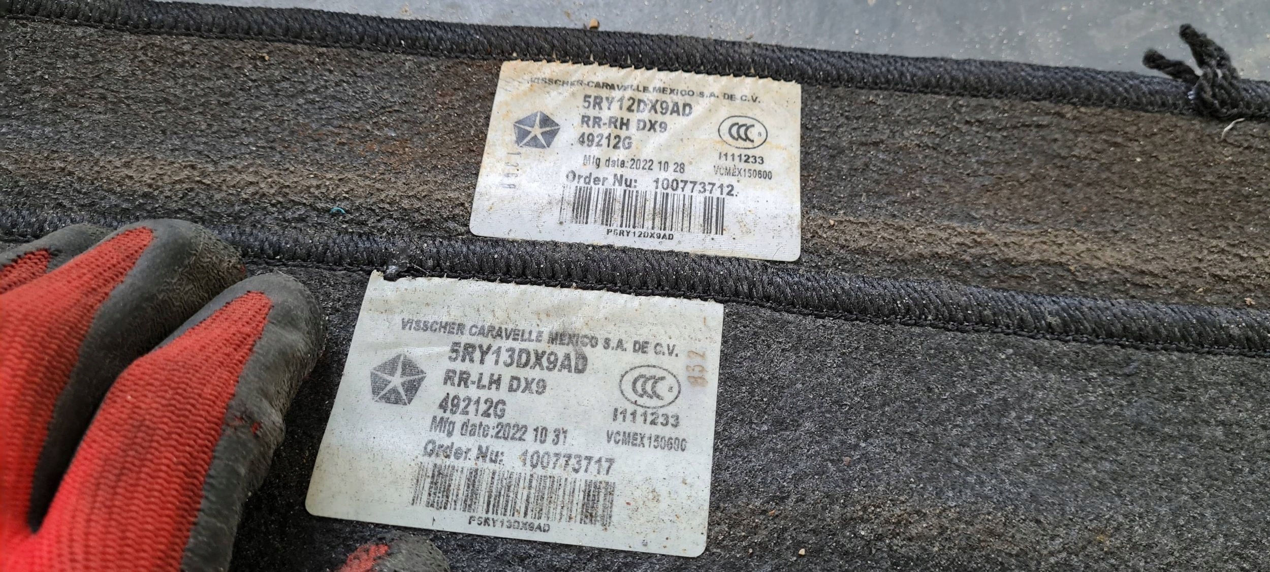 Chrysler Pacifica 2022 car carpet mats front rear part MATERIAL ORG