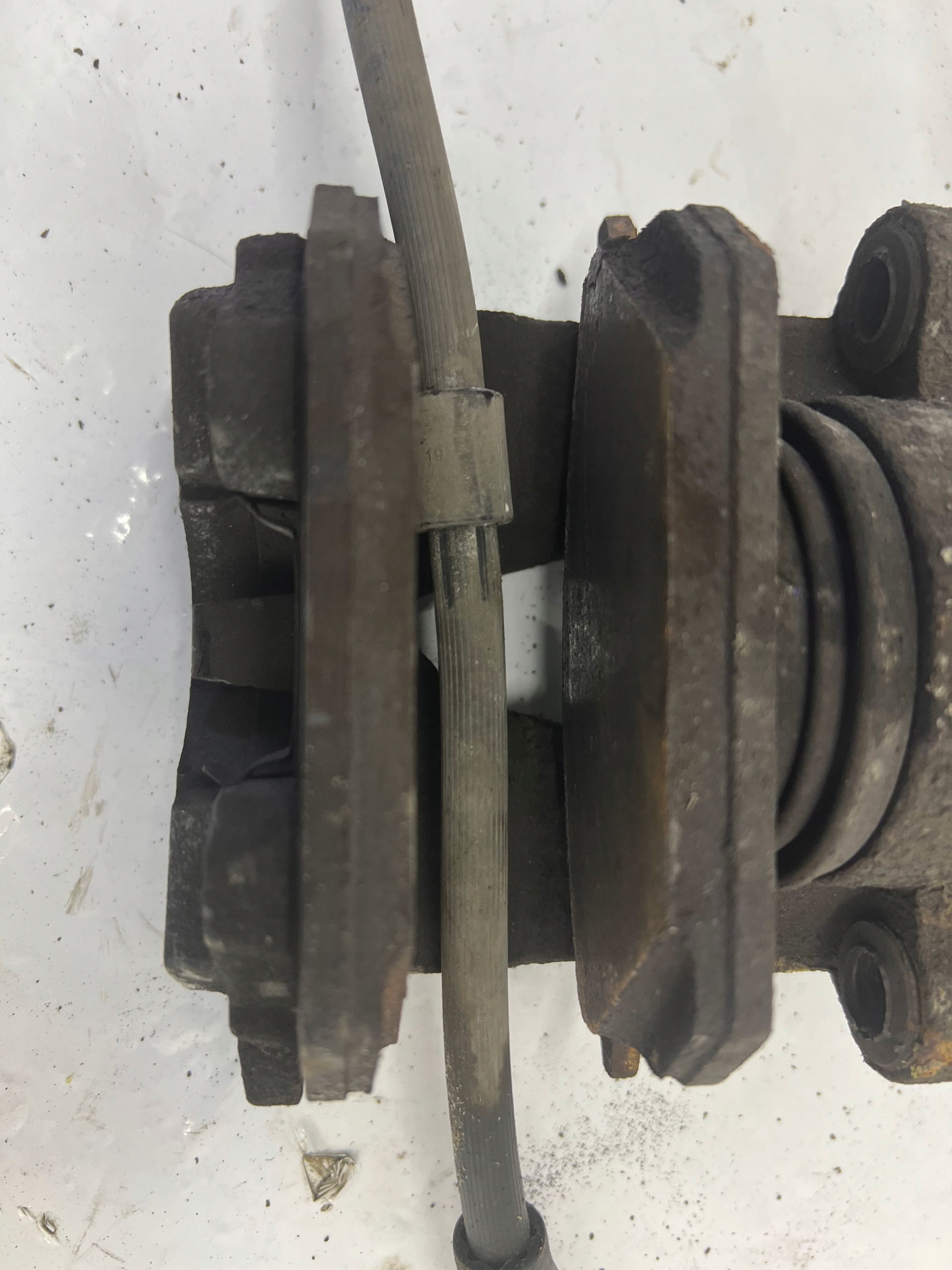 VW T-CROSS caliper brake front left 2Q0615105Q