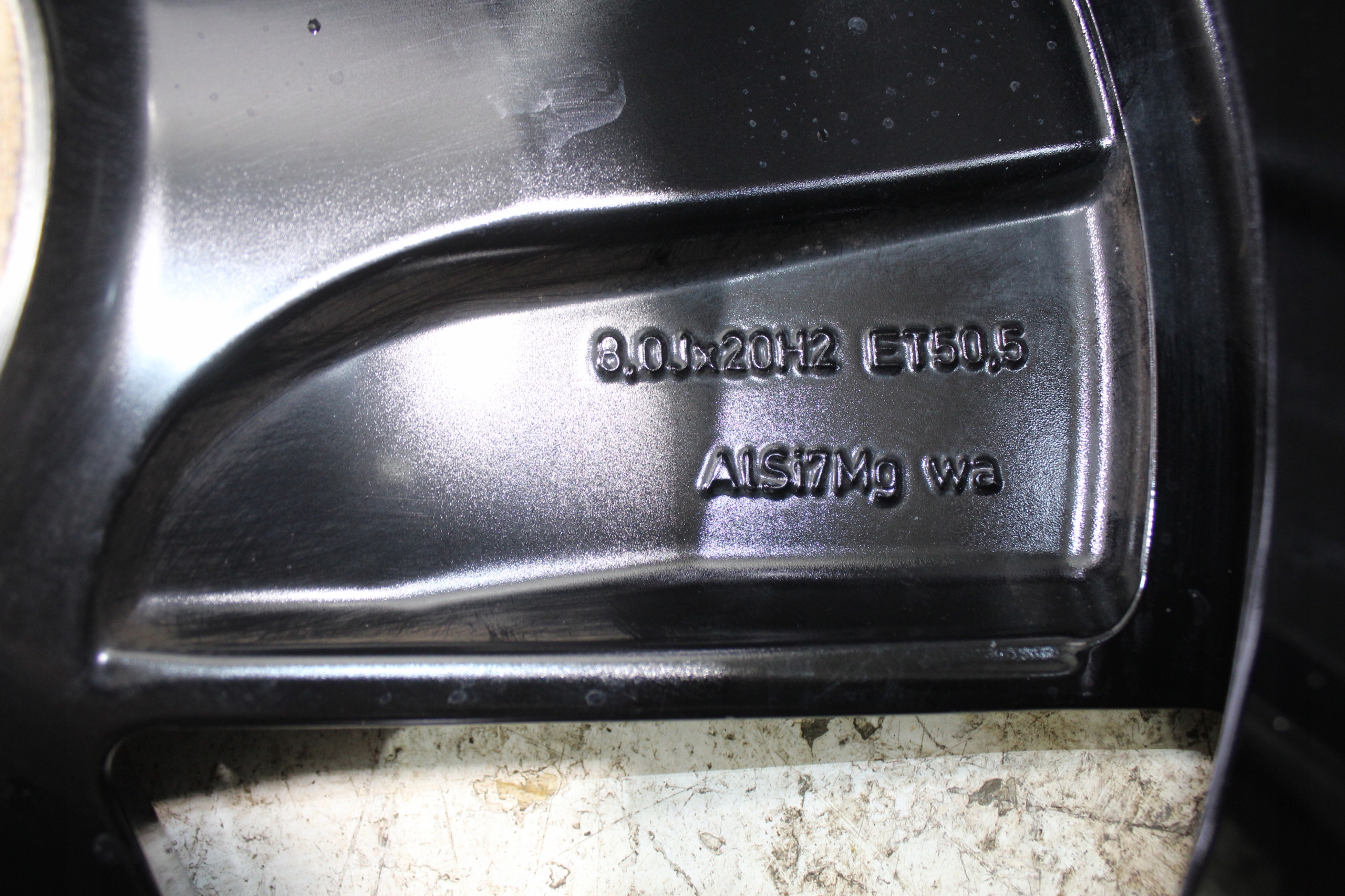 Volvo hliníkový disk 20 32410864