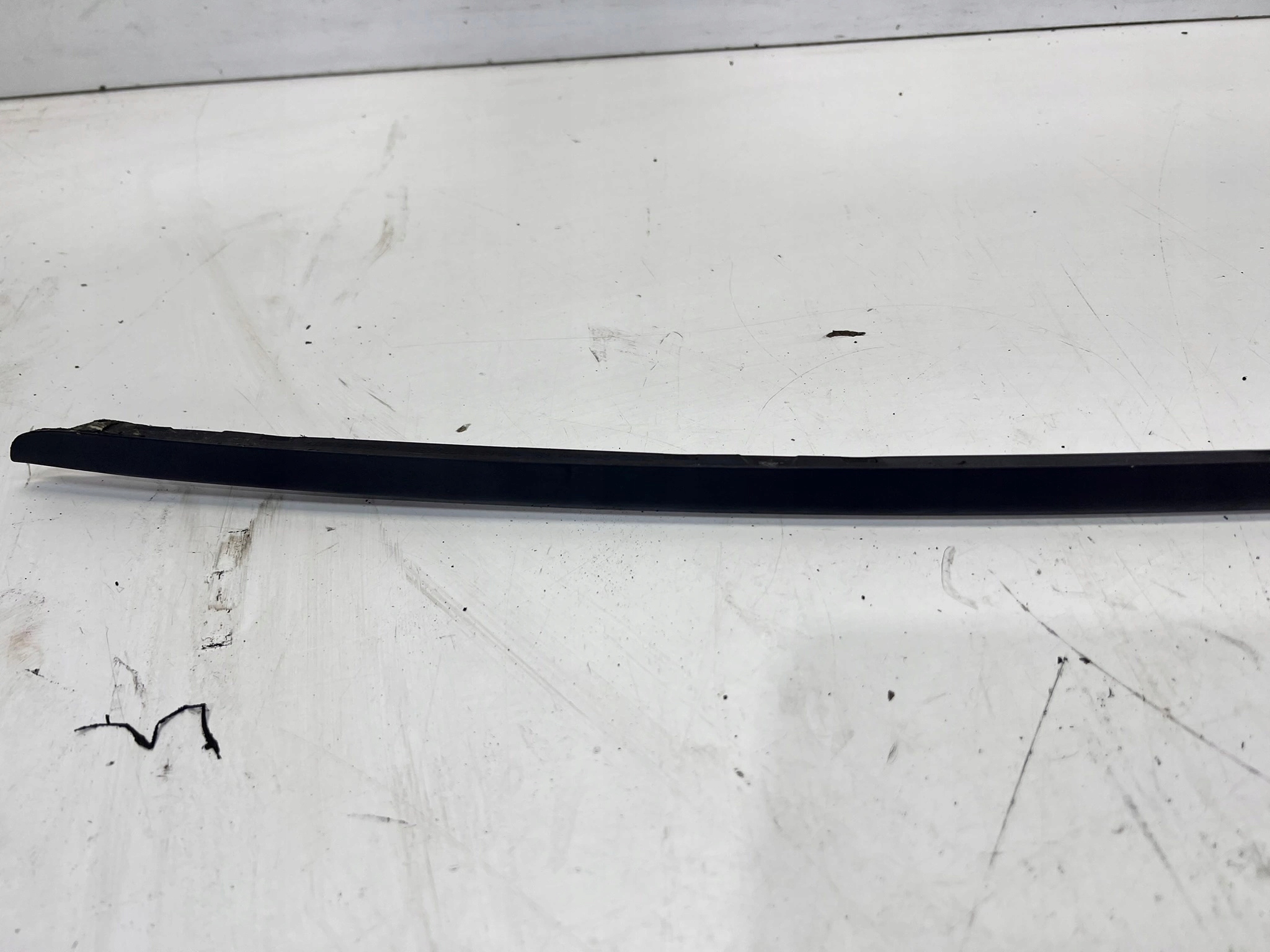 moulding dust windows CZOLOWEJ left front AUDI A6 C7 4G0854327A