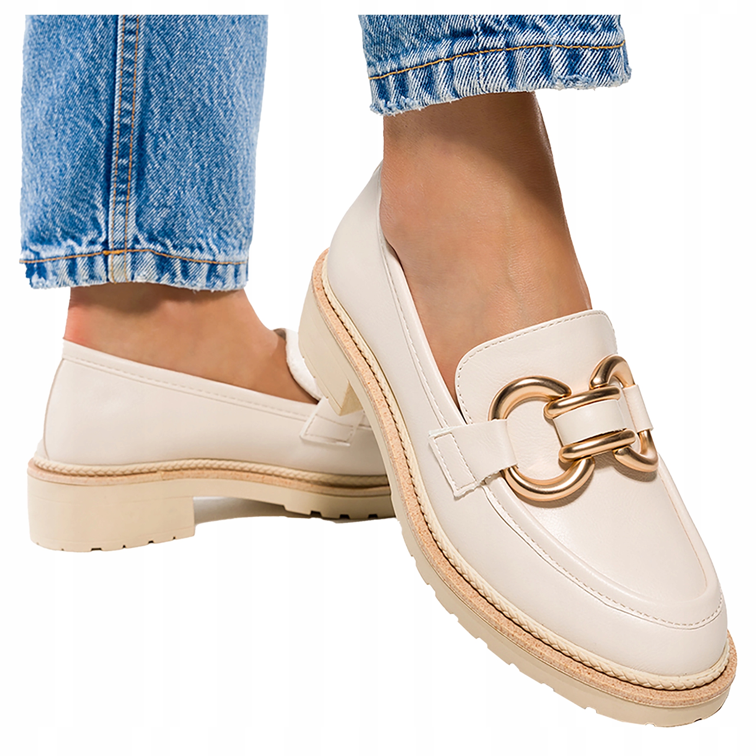 Beżowe Mokasyny Damskie Na Platformie Ze Złotą Ozdobą Wsuwane Półbuty r 41