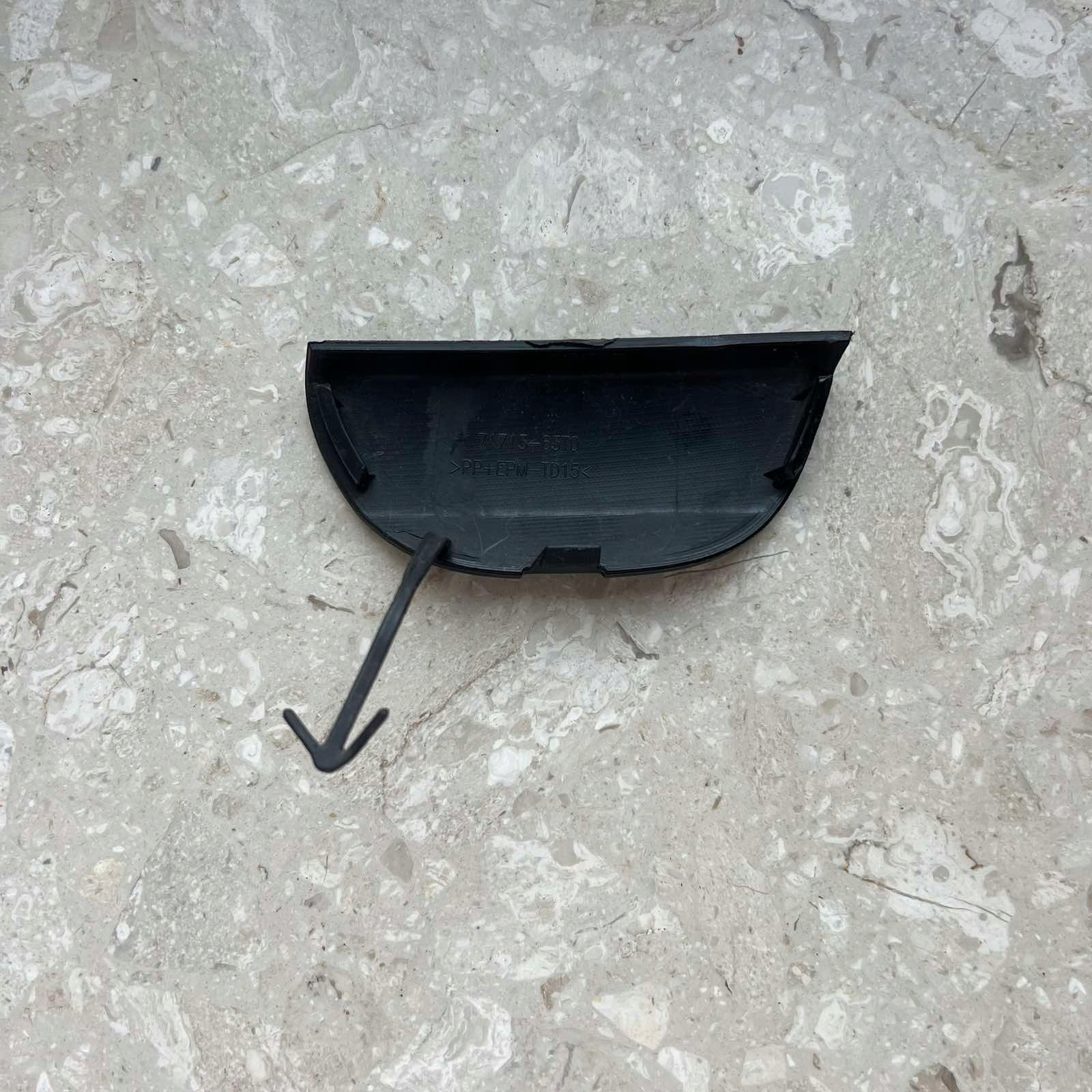 SUZUKI SX4 S-CROSS III 2021-> towing hook cap bumper front 71713-63T0
