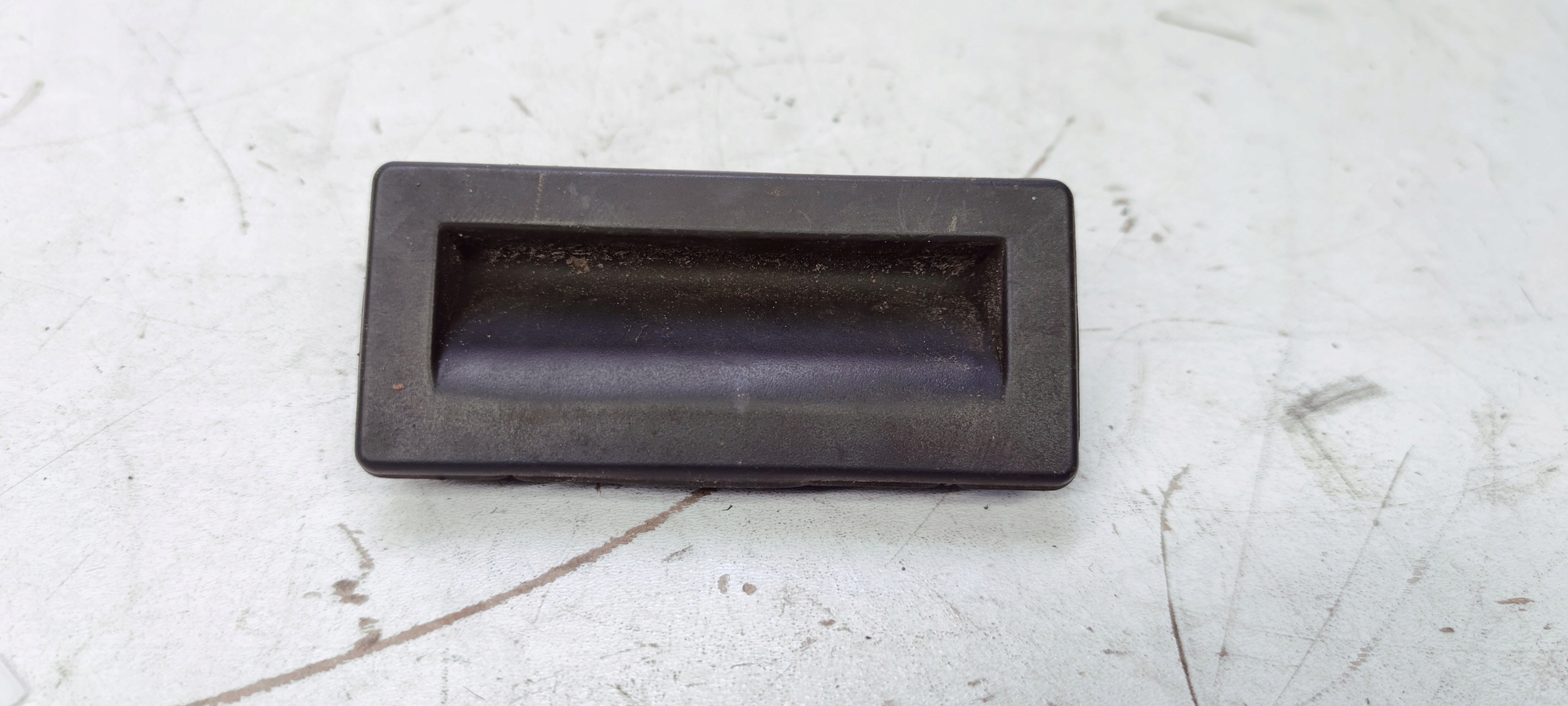 handle bonnet rear part AUDI A4 B9 A5 3V0827566