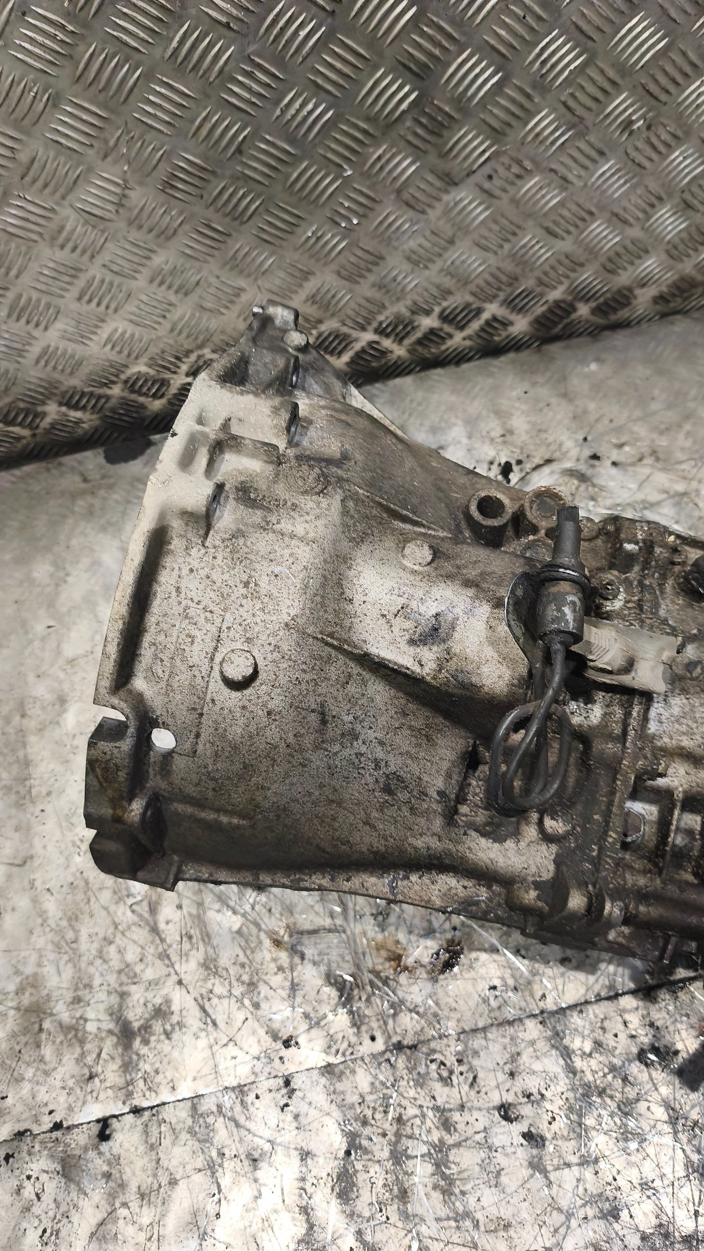getriebe BMW E39 520i 220022598