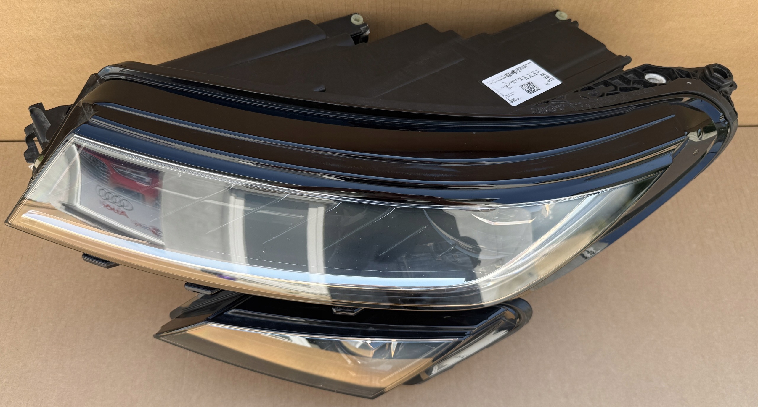 light front SKODA KODIAQ 566941015E FULL LED original as new