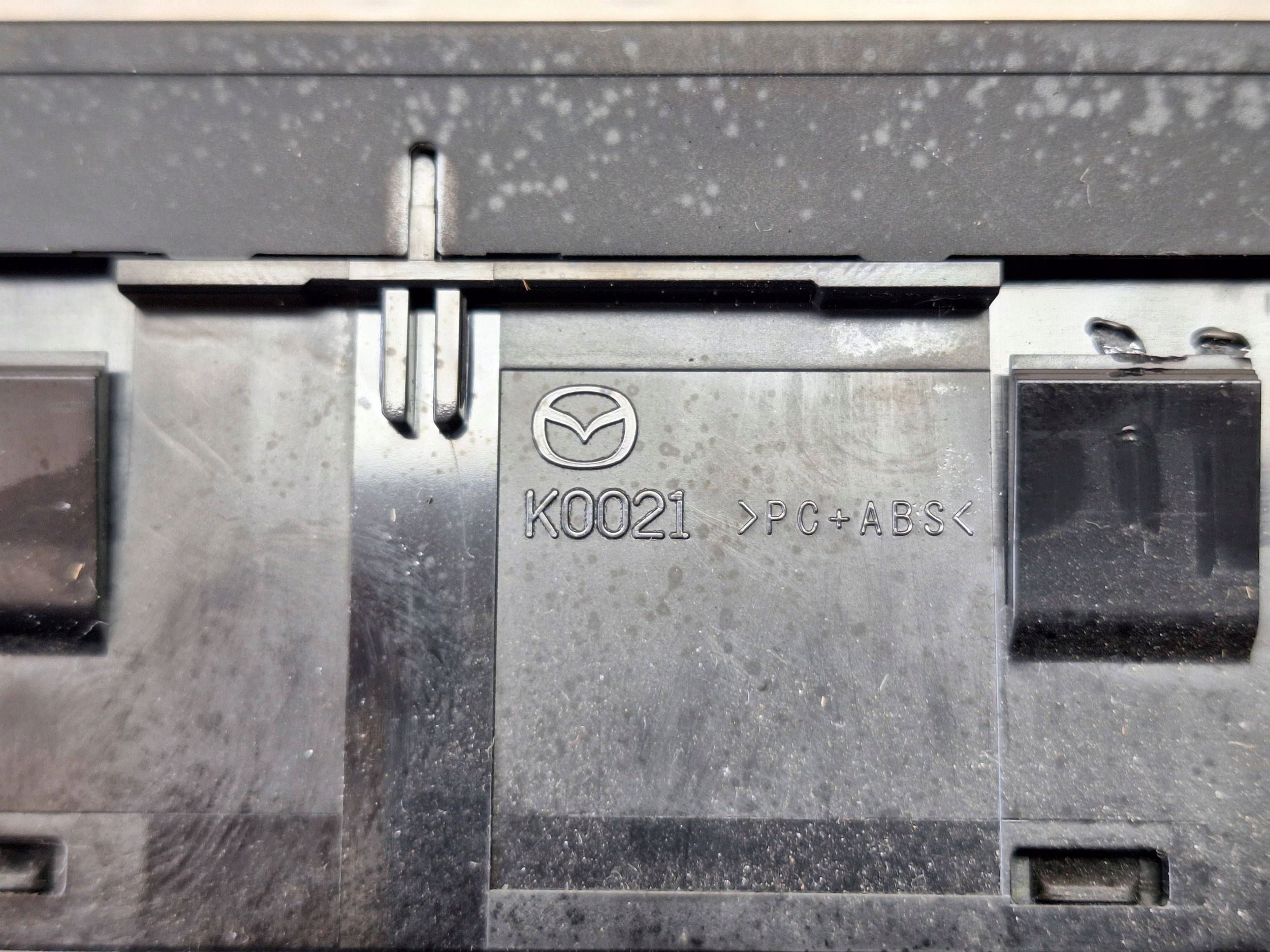 control panel MAZDA 6 GJ 12-15 GKL1-66-170A