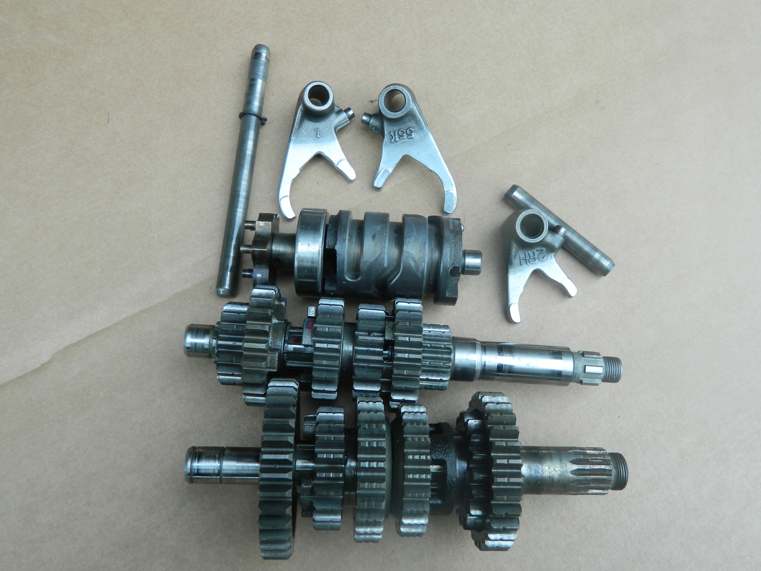 Dt125fff - Коробка передач YAMAHA DT 125 01R.