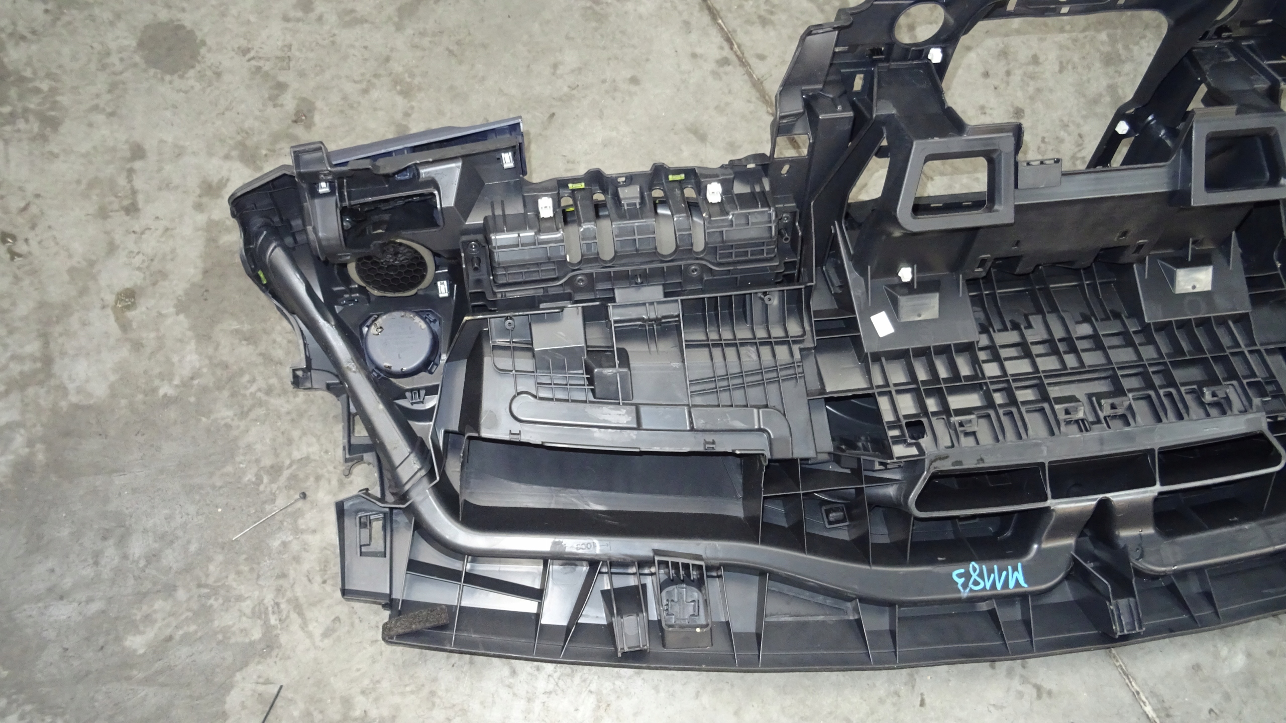 RENAULT TRAFIC console dashboard instrument panel 1258227X