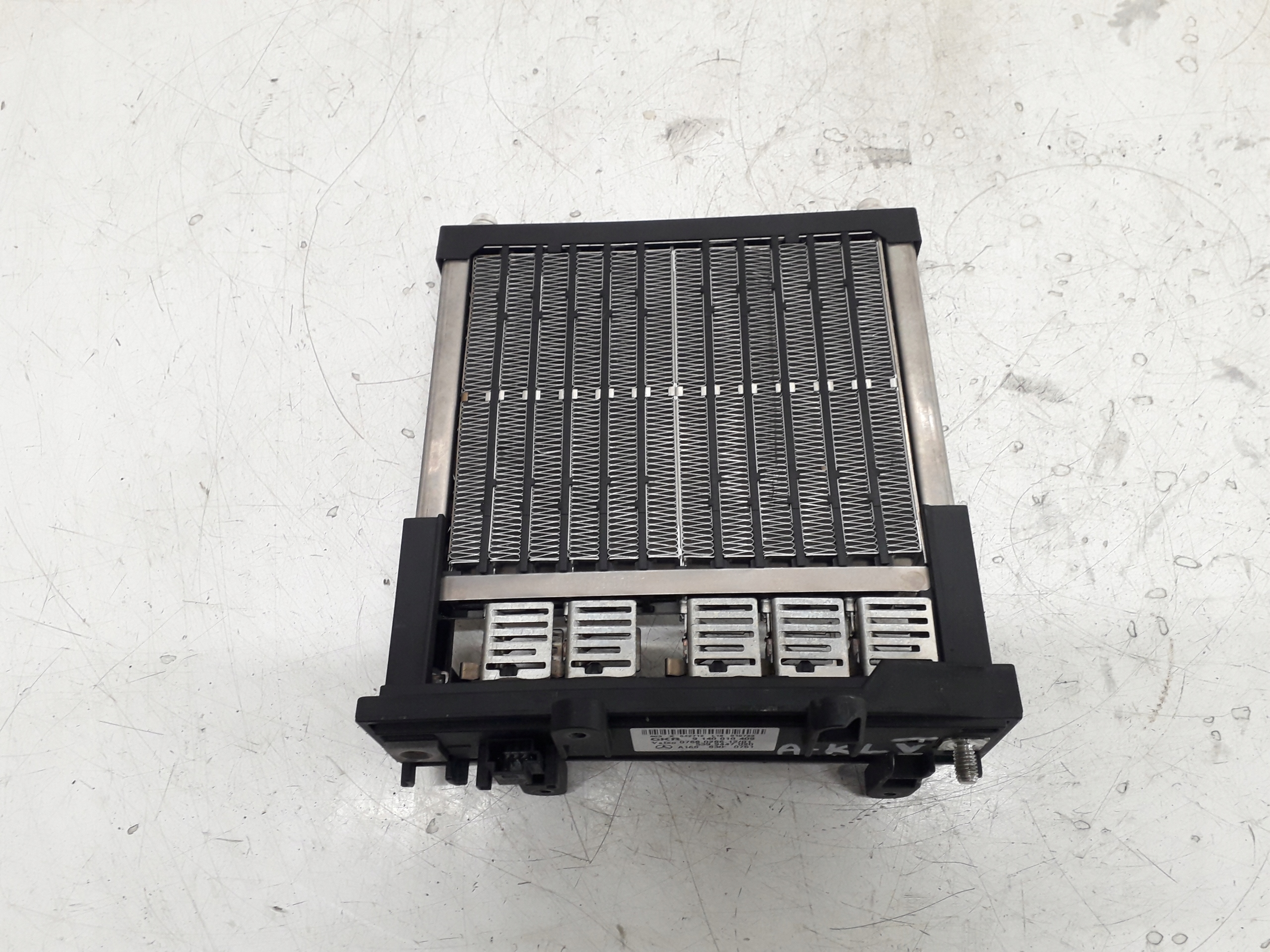 MERCEDES A KLASA W168 NAGRZEWNICA ELEKTRYCZNA A1688300761