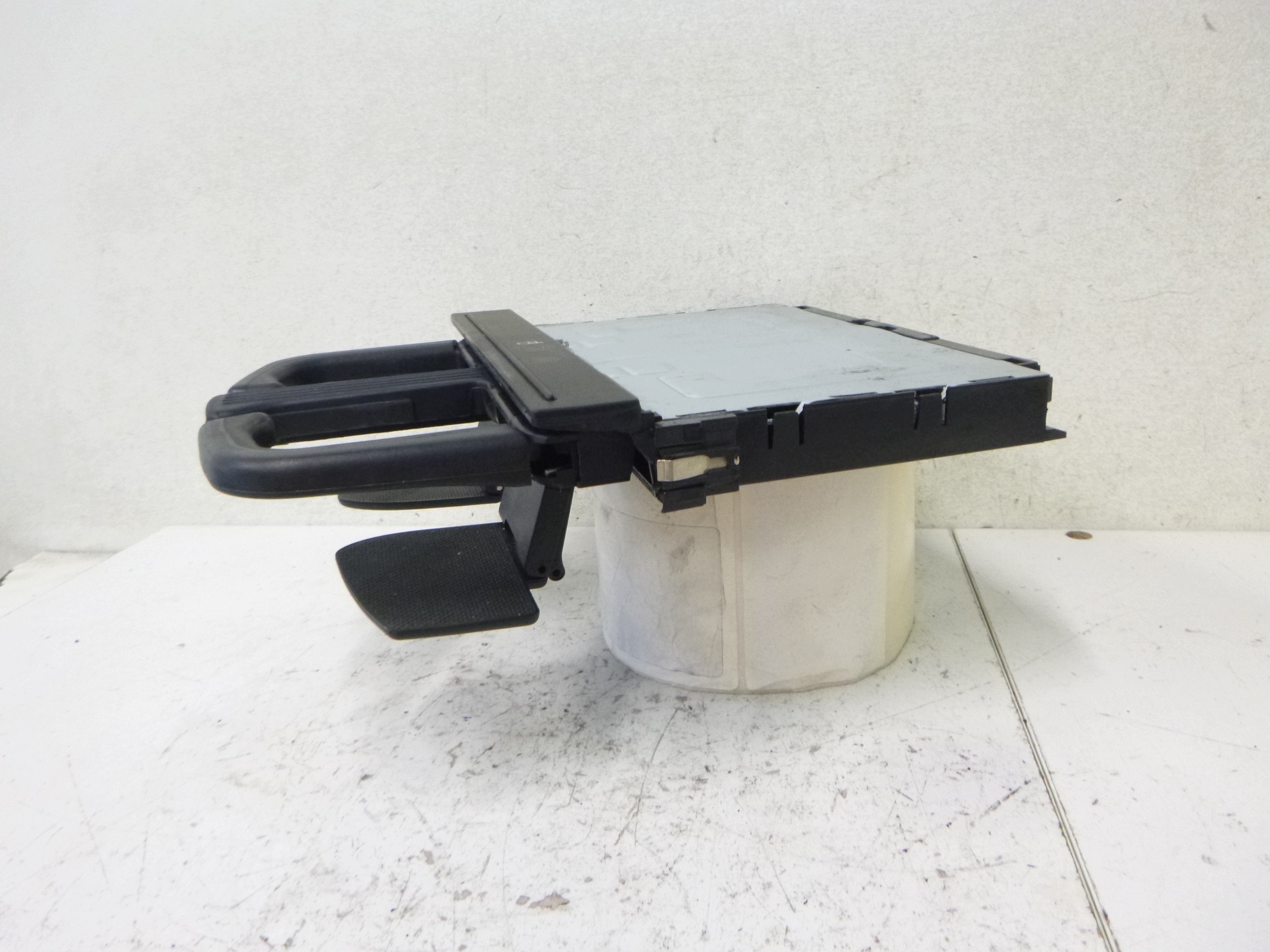 Kieszen passenger compartment plato for drinks CUP HOLDER VW GOLF IV 4 BORA 1997–2006