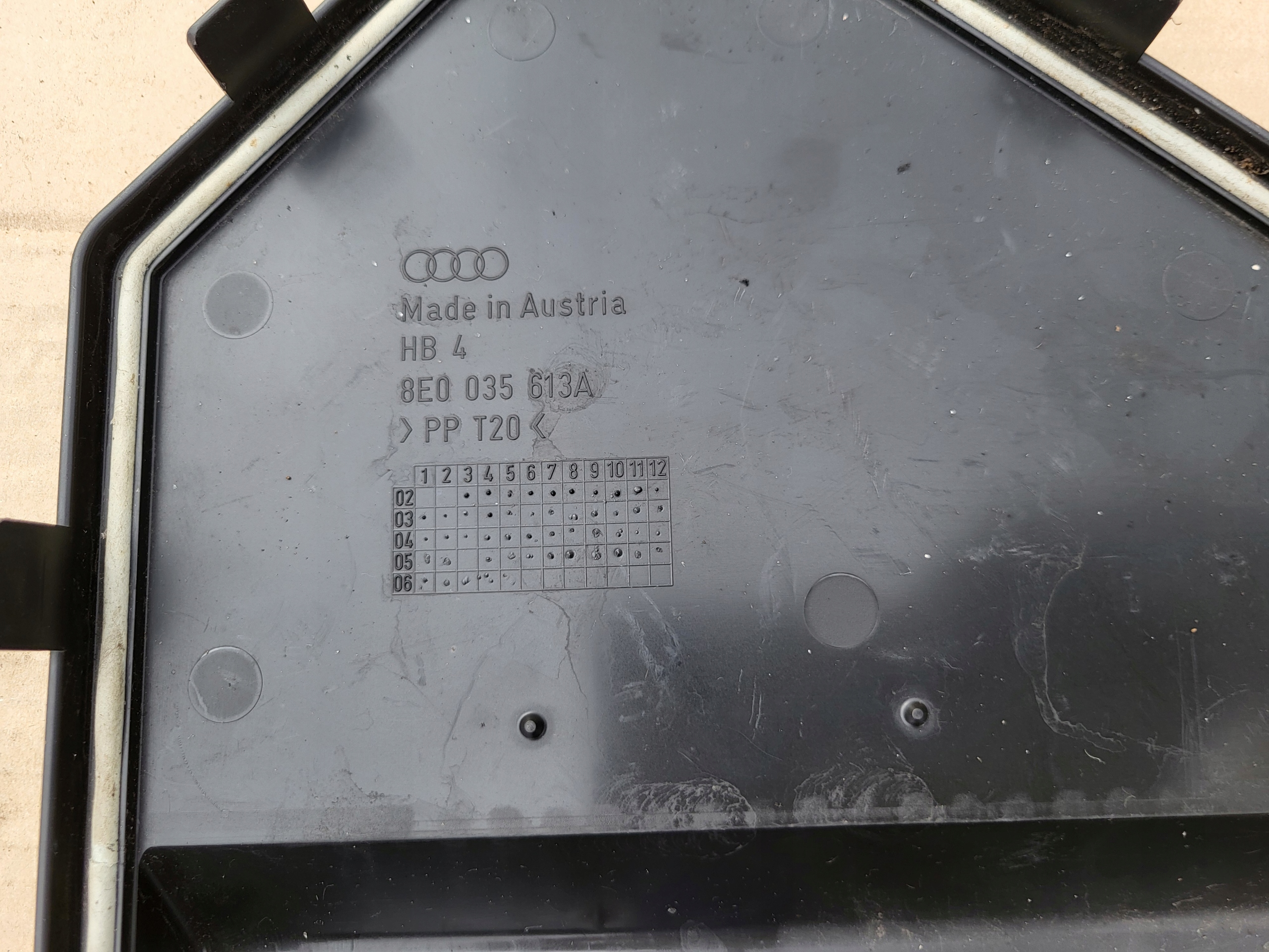 kryt obal KOMPUTERA STEROWNIKA MODULU BLUETOOTH AUDI A4 B6 8E0035613A