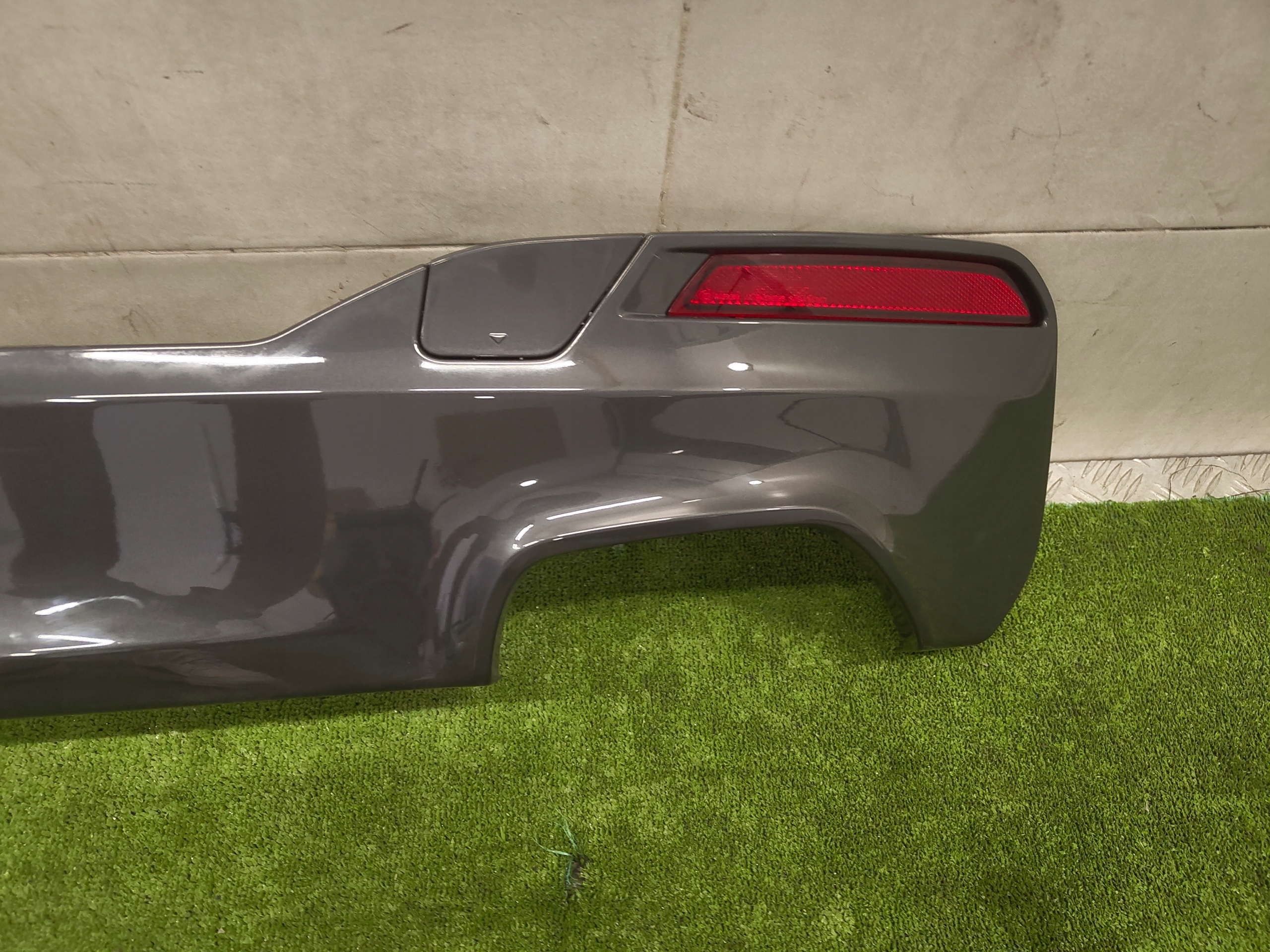 BMW 5 G30 diffúzor nárazníku záď m-packet 8064718 ODBLASKI