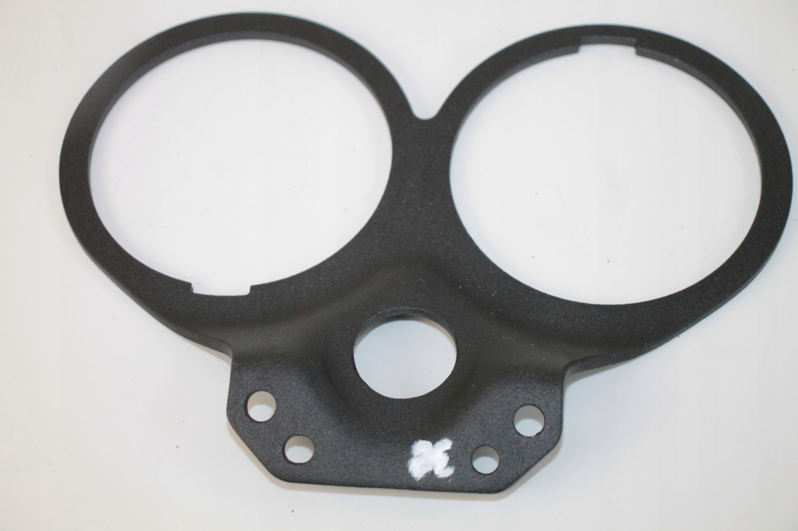 44 - TRIUMPH SCRAMBLER 900 КРІПЛЕННЯ СТІЙКИ ЛІЧИЛЬНИКІВ