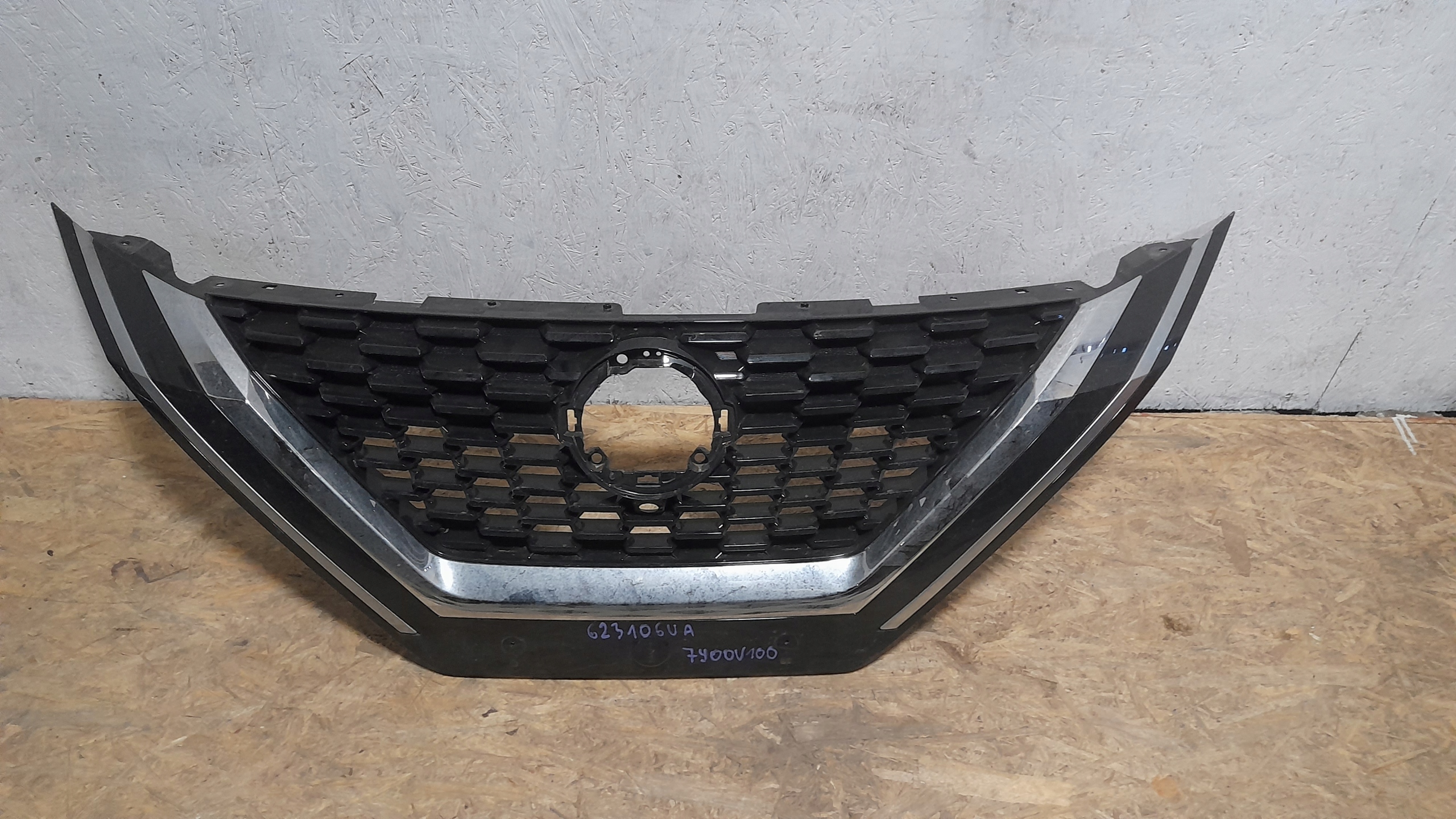 решетка радиатора qashqai 3 III j12