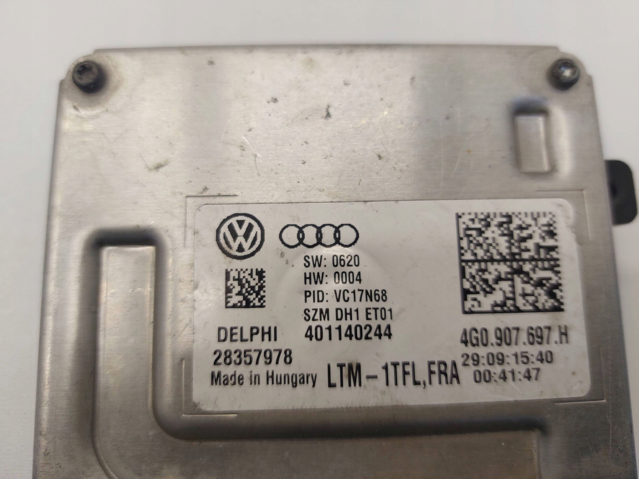 VW PASSAT B8 GOLF VII module control unit LED 4G0907697H