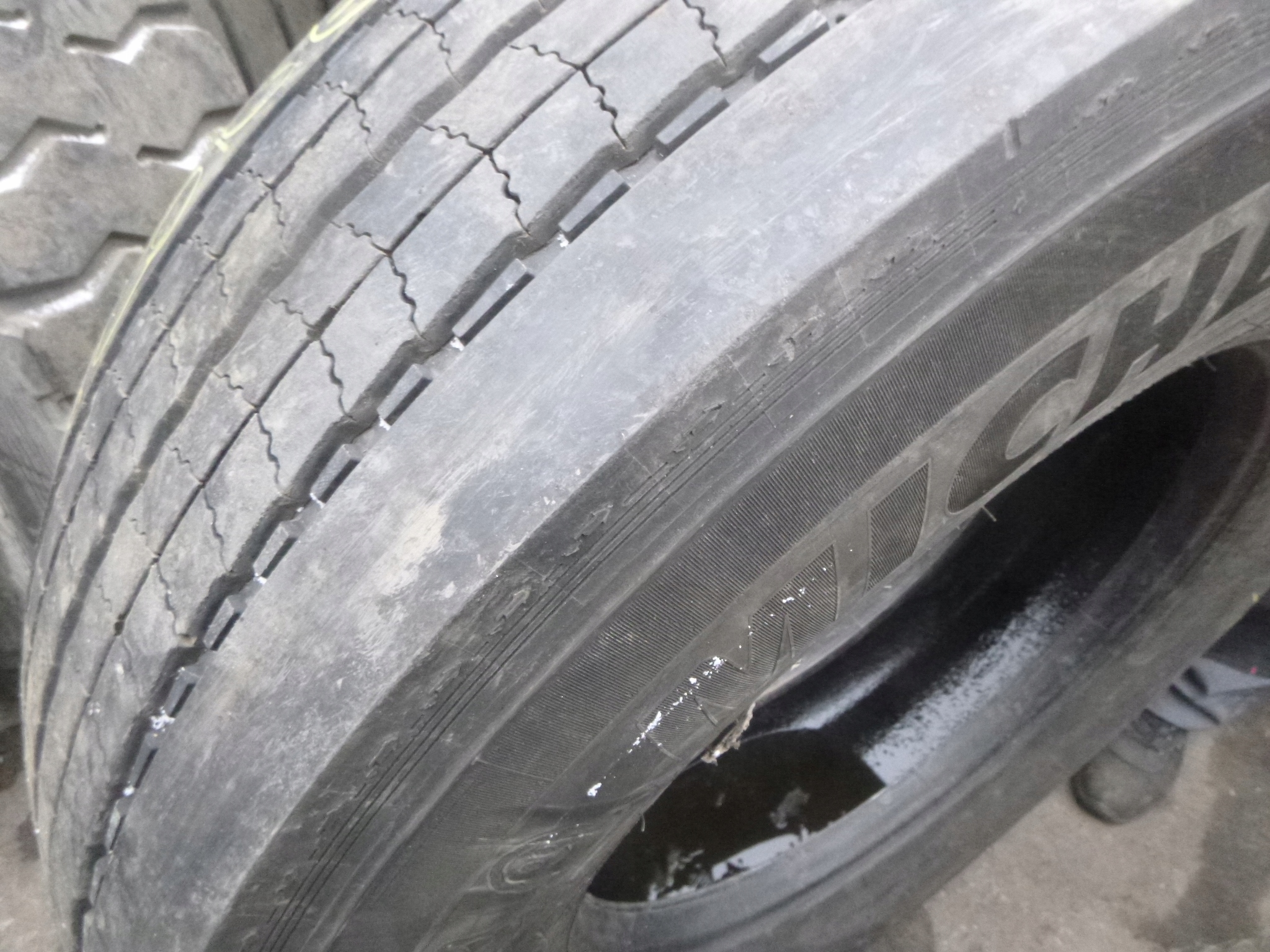 295 / 80R22. 5 Michelin X-COACH з фронтальною