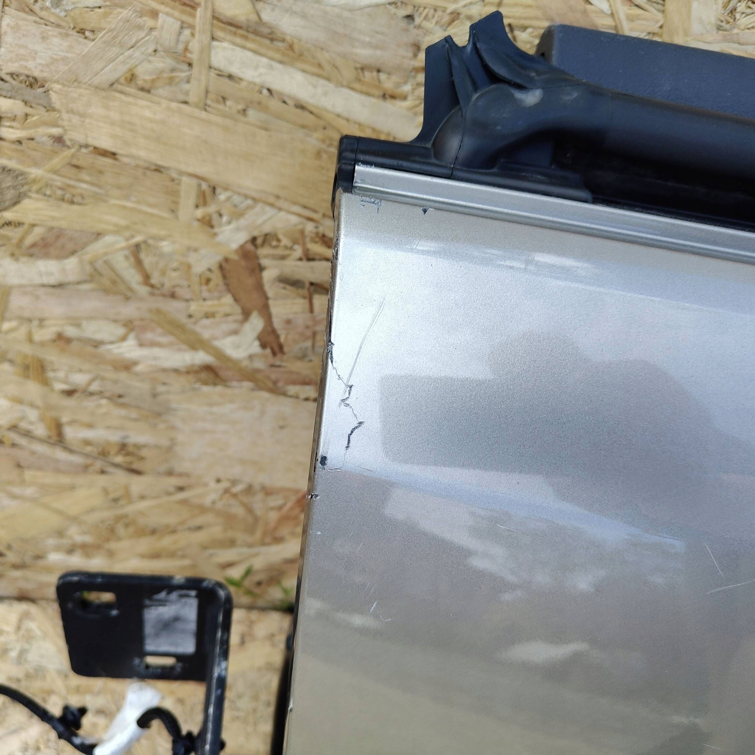 trunk door boot Peugeot 3008 and burta