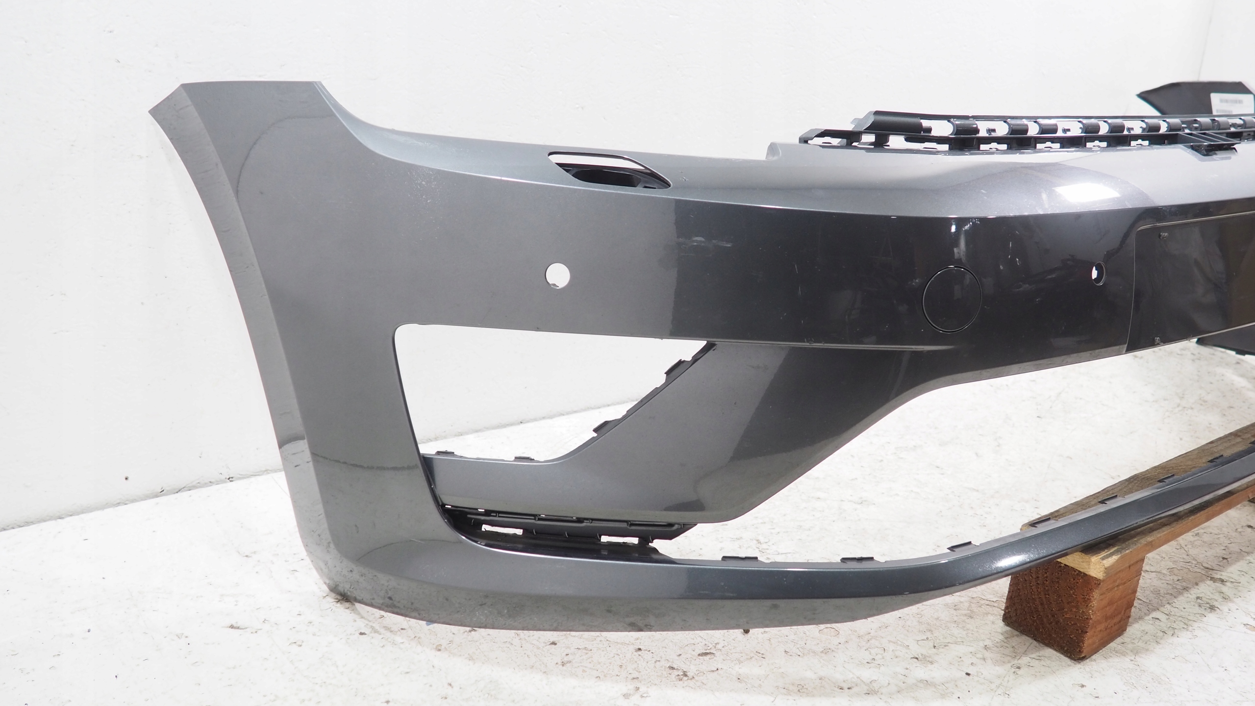 VW Golf VII Sportsvan bumper front front 510807221F