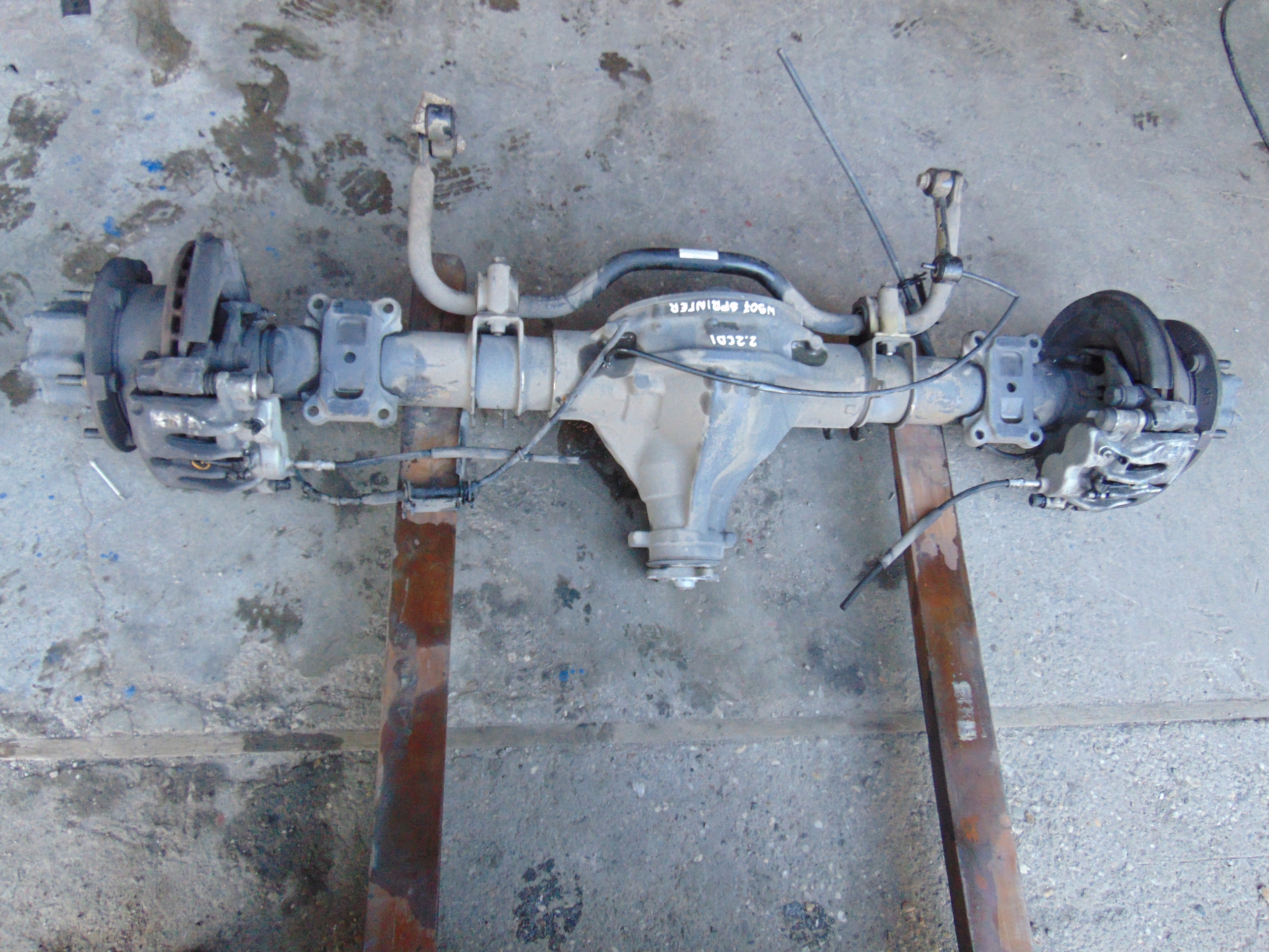 ACHSE ACHSTRÄGER HECK HINTEN MERCEDES SPRINTER W907
