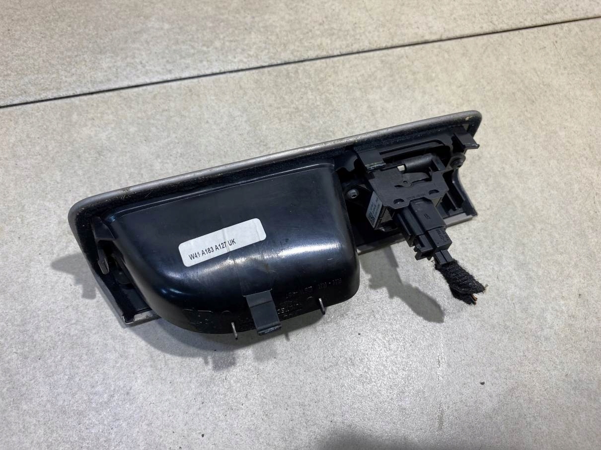 PANEL windows right rear part VOLVO V50 8663819 30773217